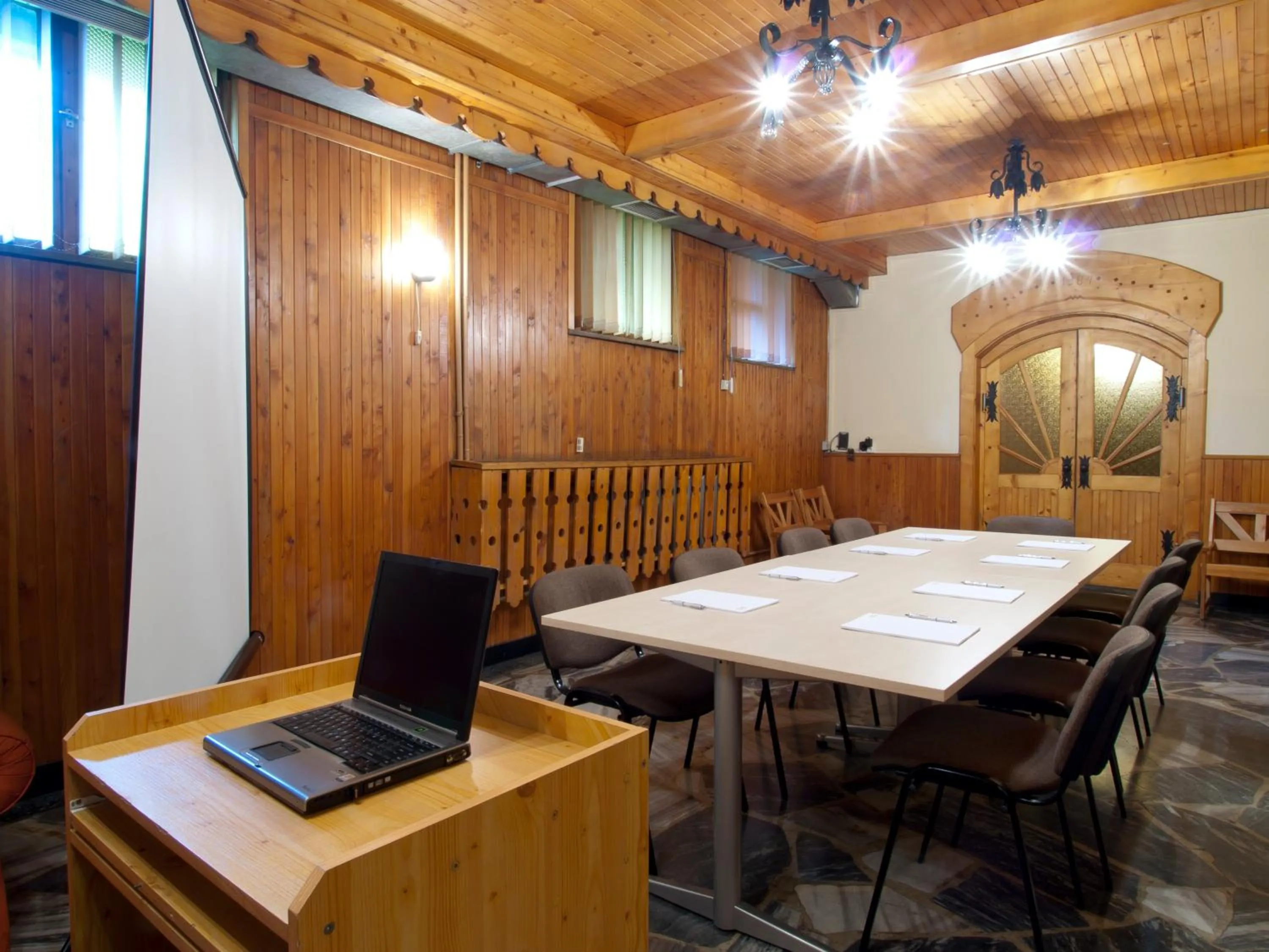 Business facilities in Willa Orla