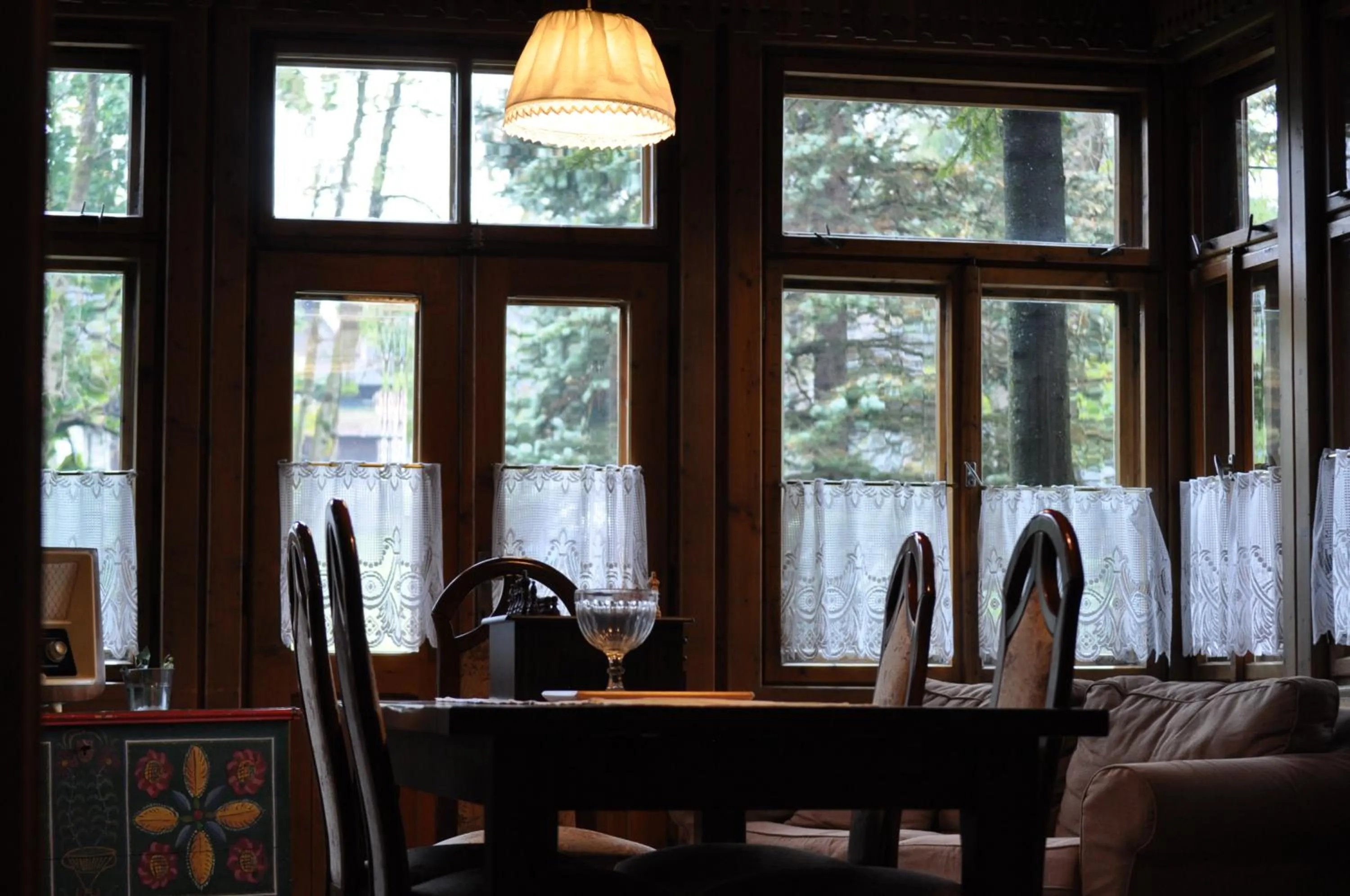 Seating area in Willa Orla