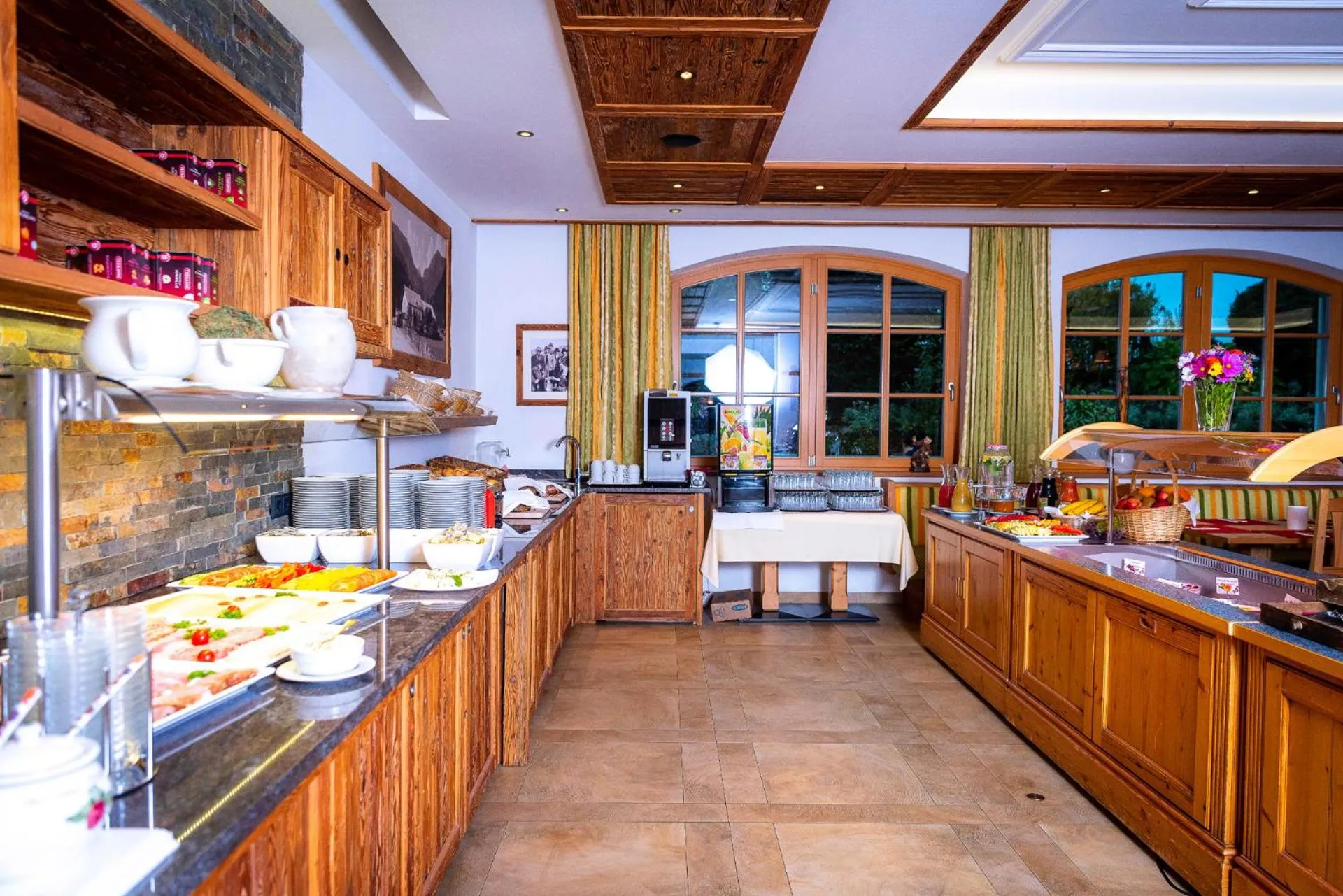 Buffet breakfast in Hotel Schörhof