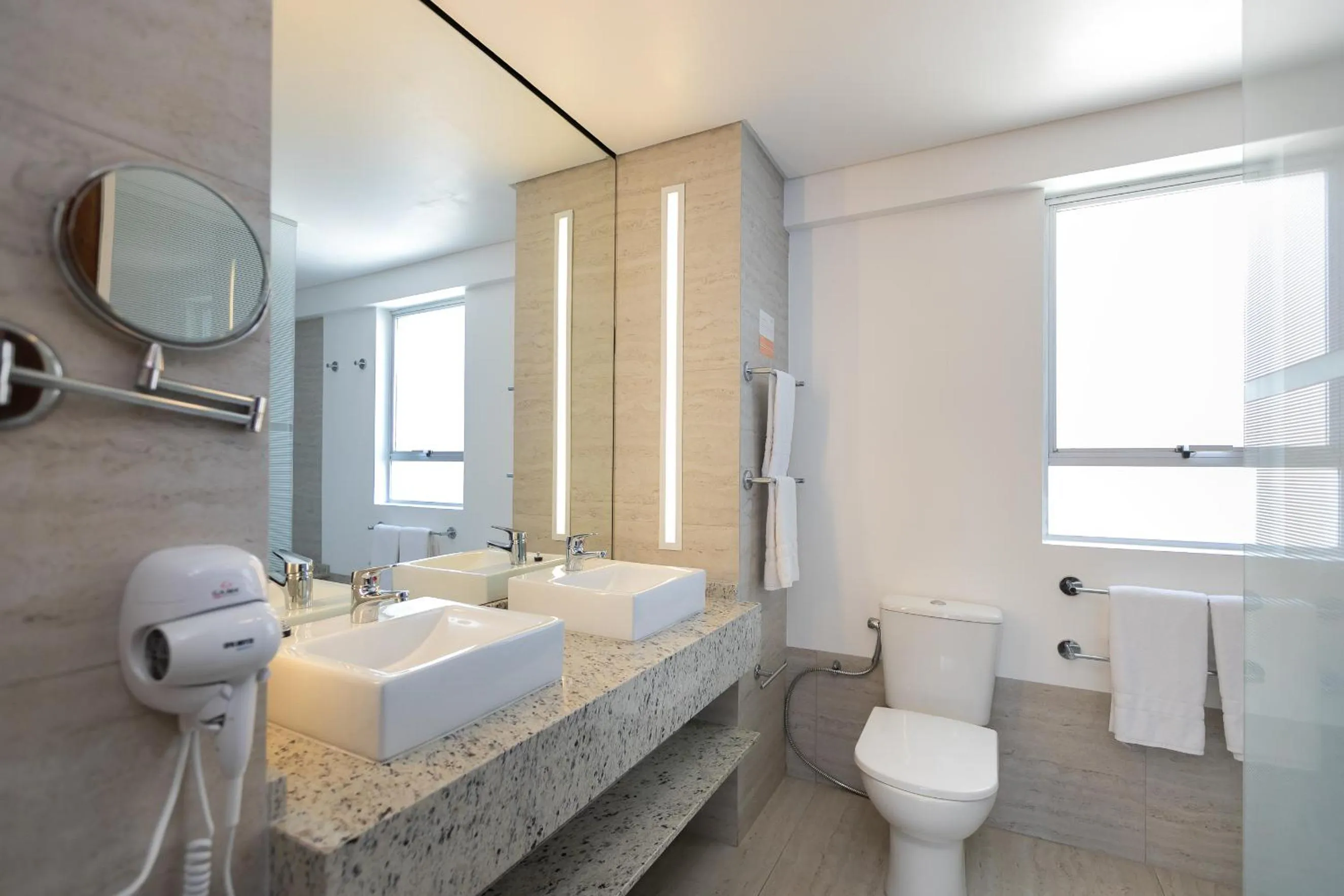 Bathroom in Saint Emilion by Atlantica