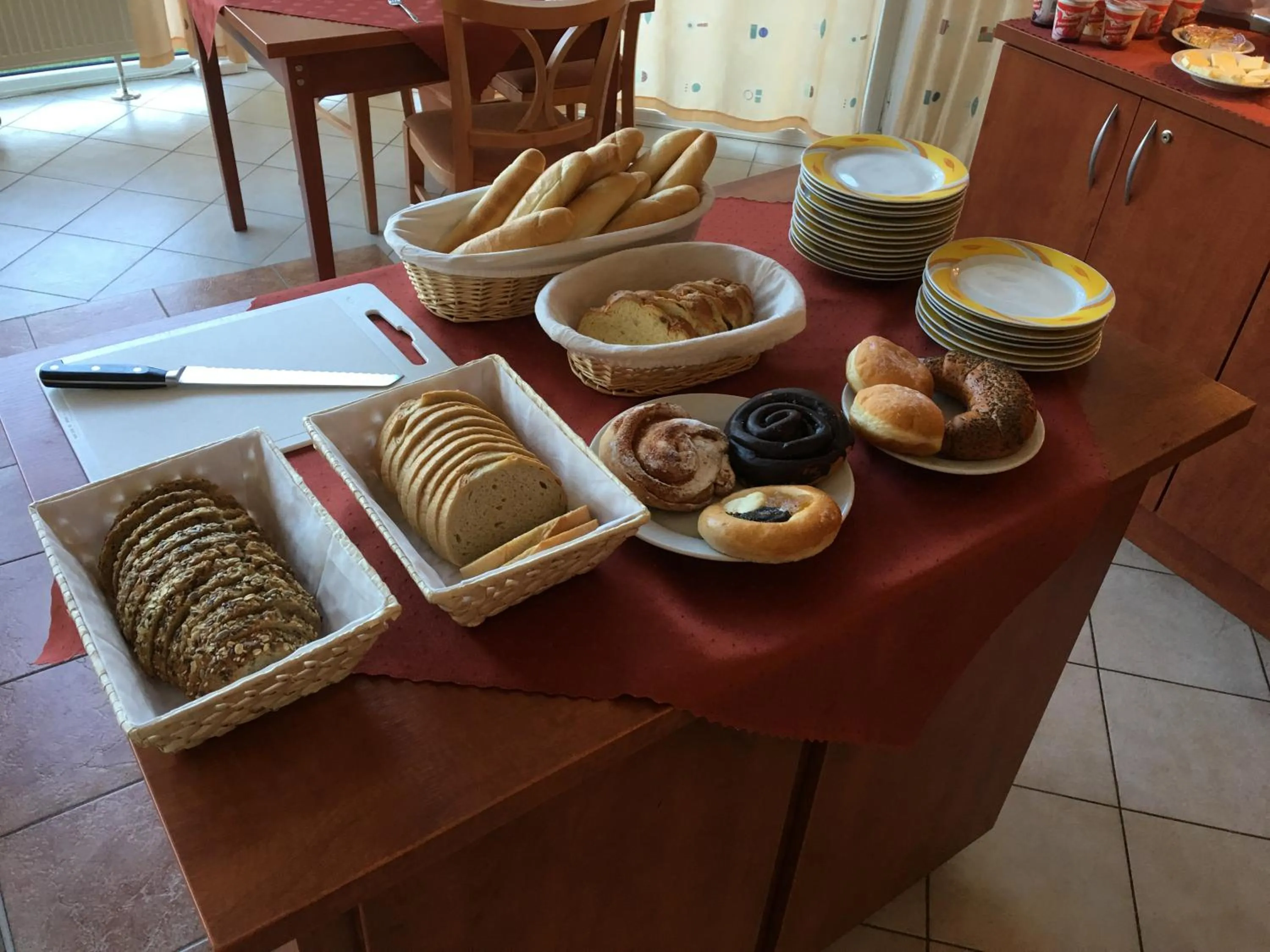 Buffet breakfast in Penzion Ajda