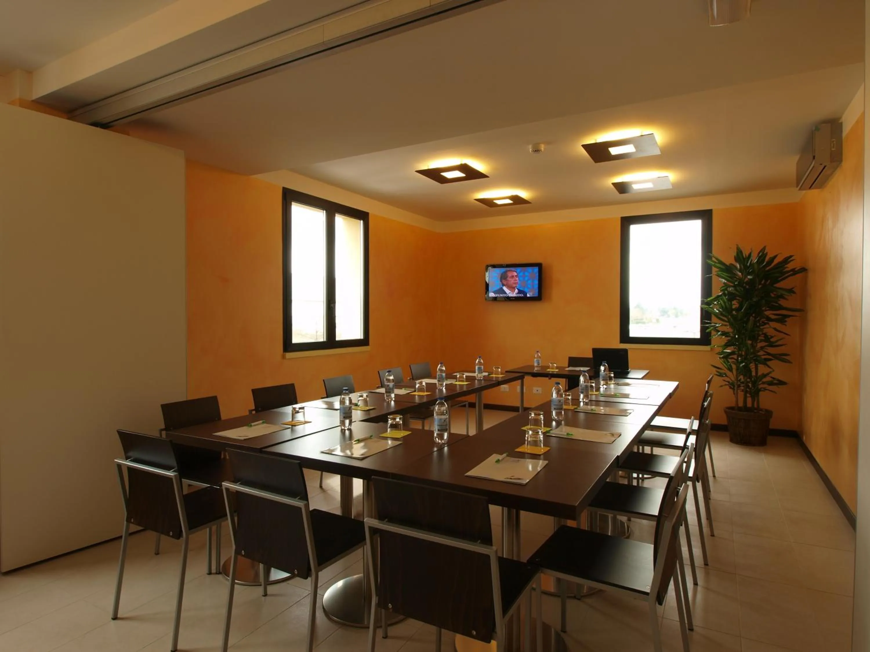 Meeting/conference room in Hotel Corte Business