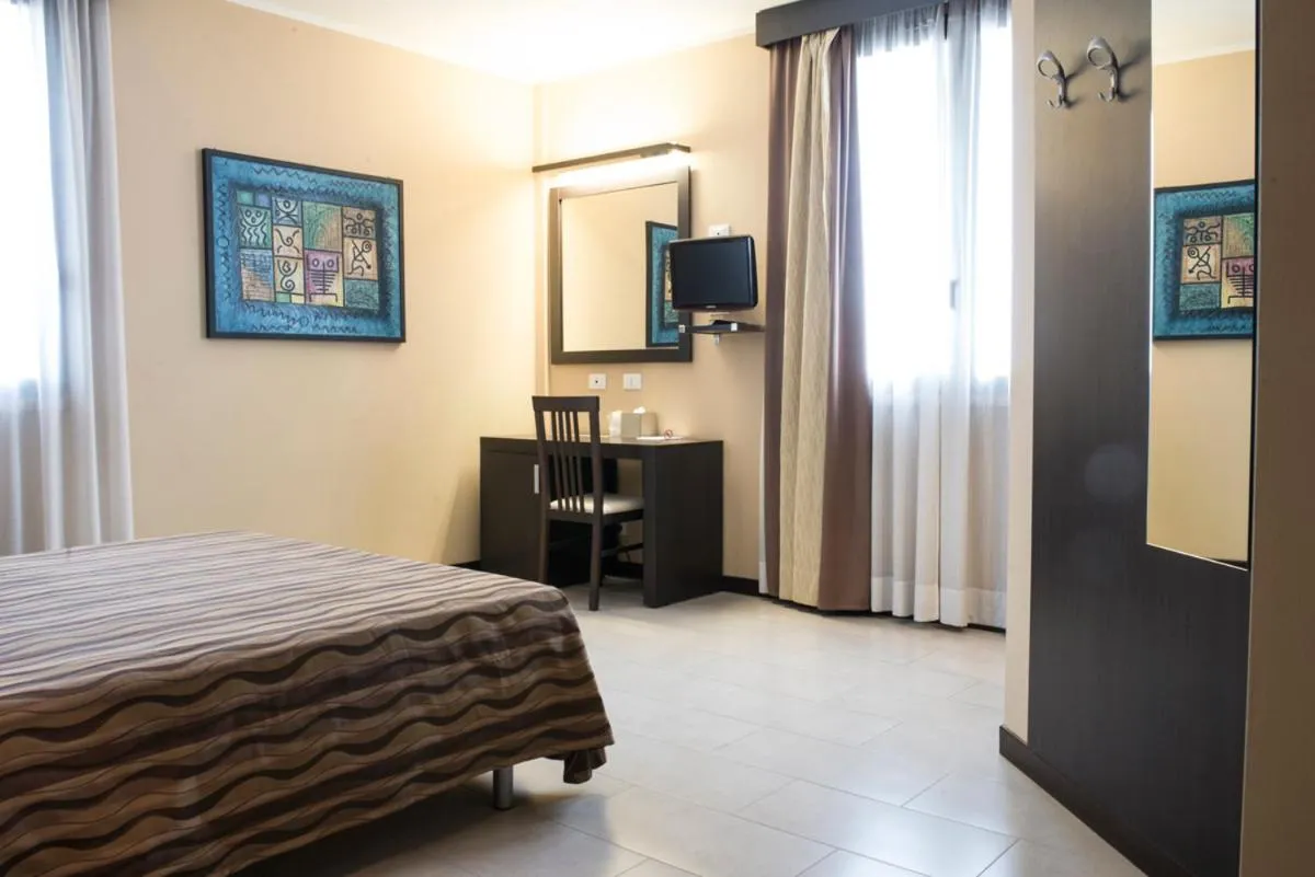 Photo of the whole room, Bed in Hotel Corte Business