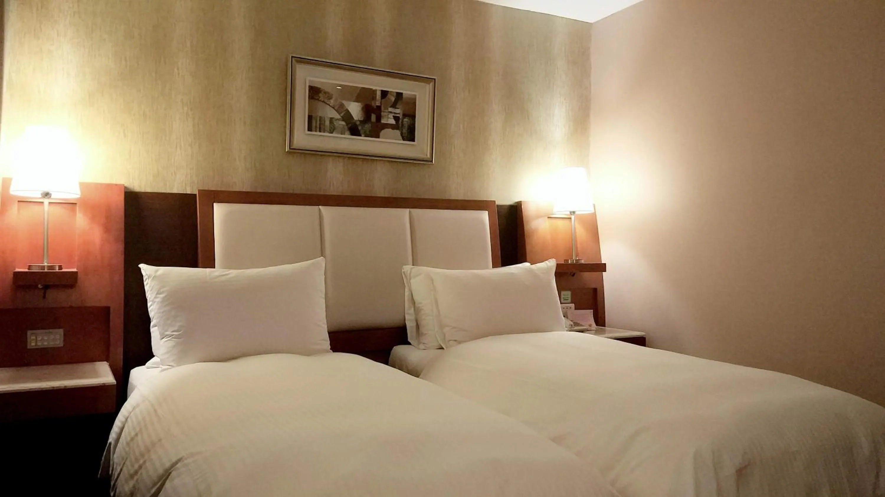 Bed in Elegance Hotel