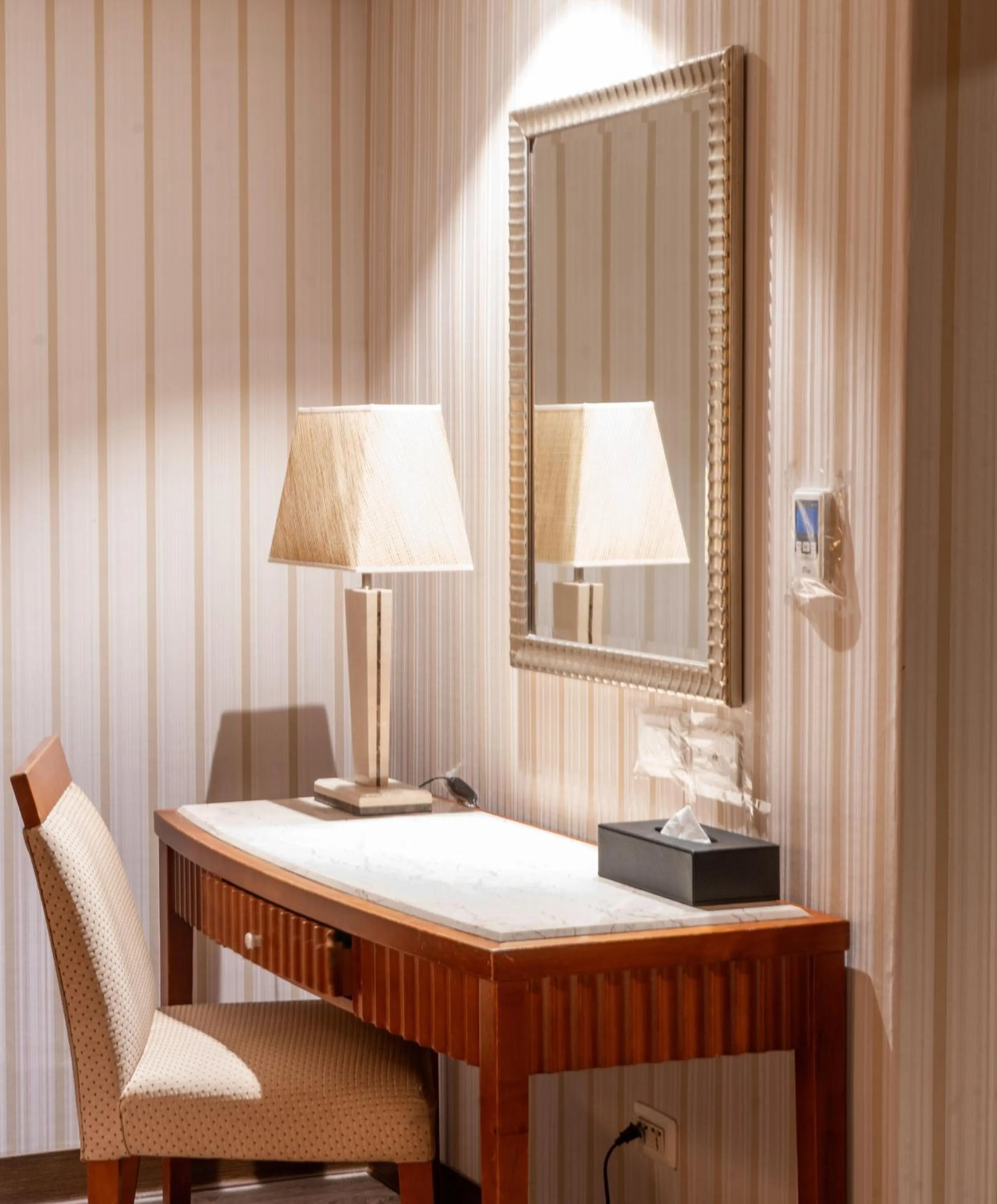 Bedroom, Bed in Elegance Hotel