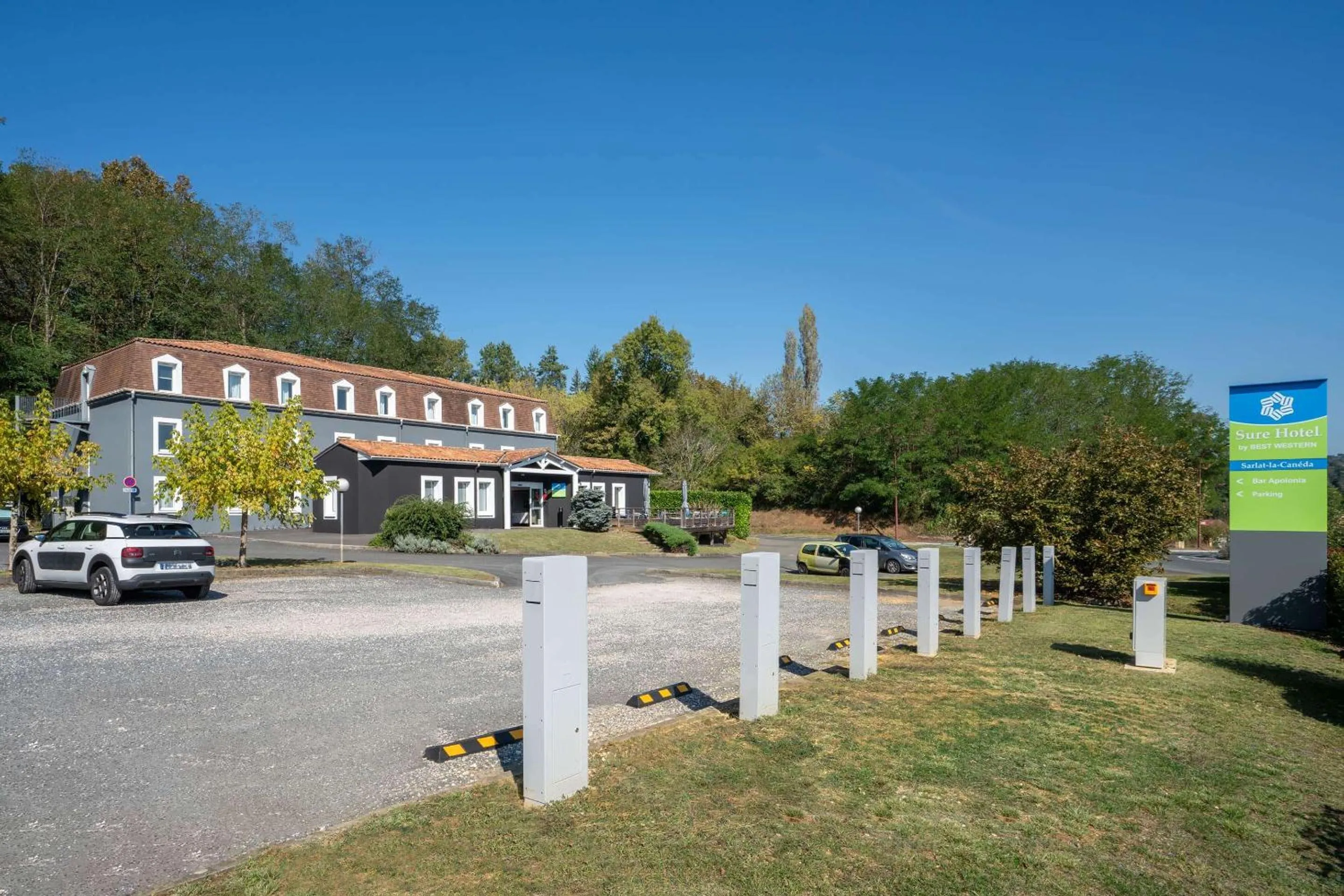 Property building in Sure Hotel by Best Western Sarlat-la-Canéda