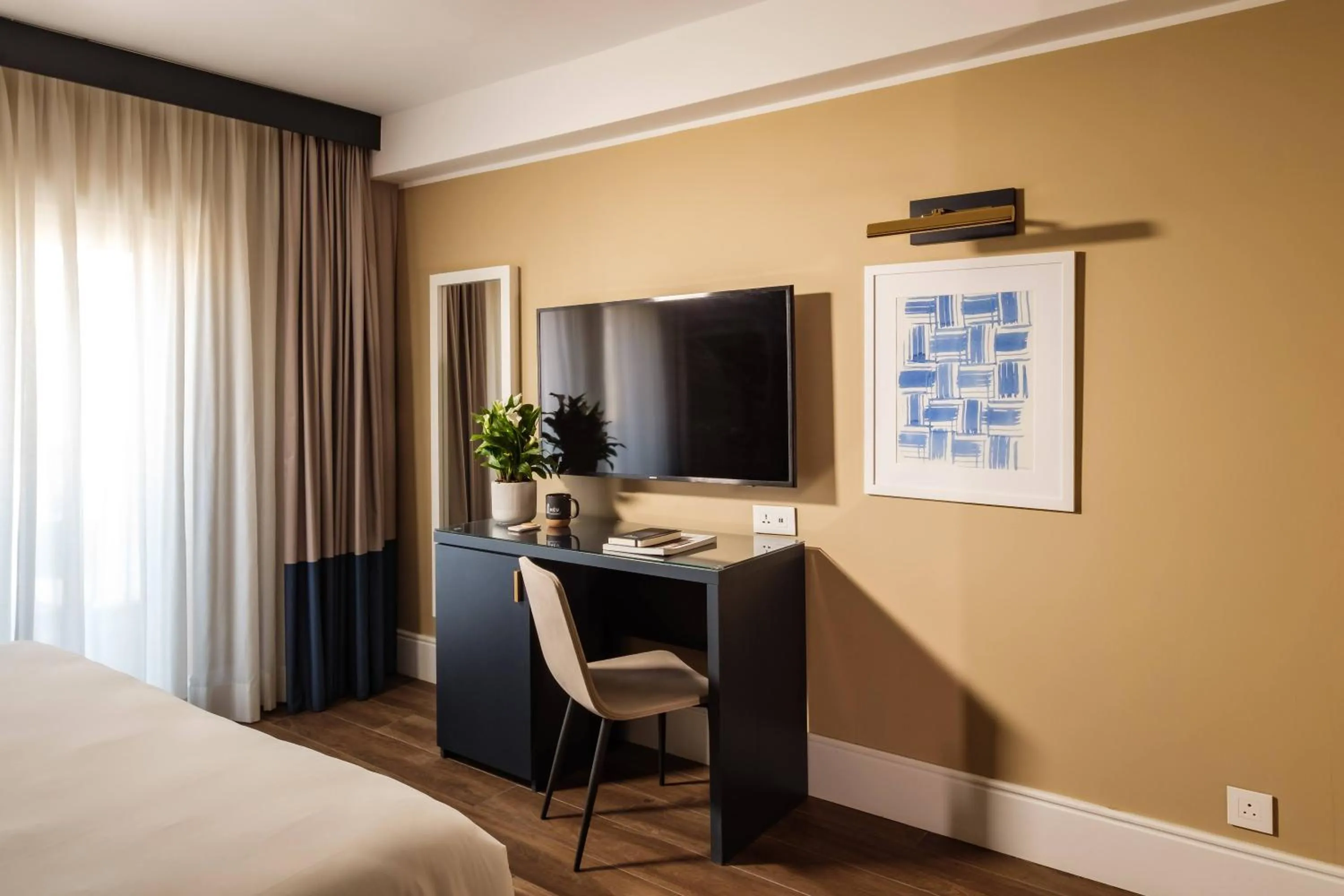 Bedroom, Bed in 115 The Strand Hotel by NEU Collective