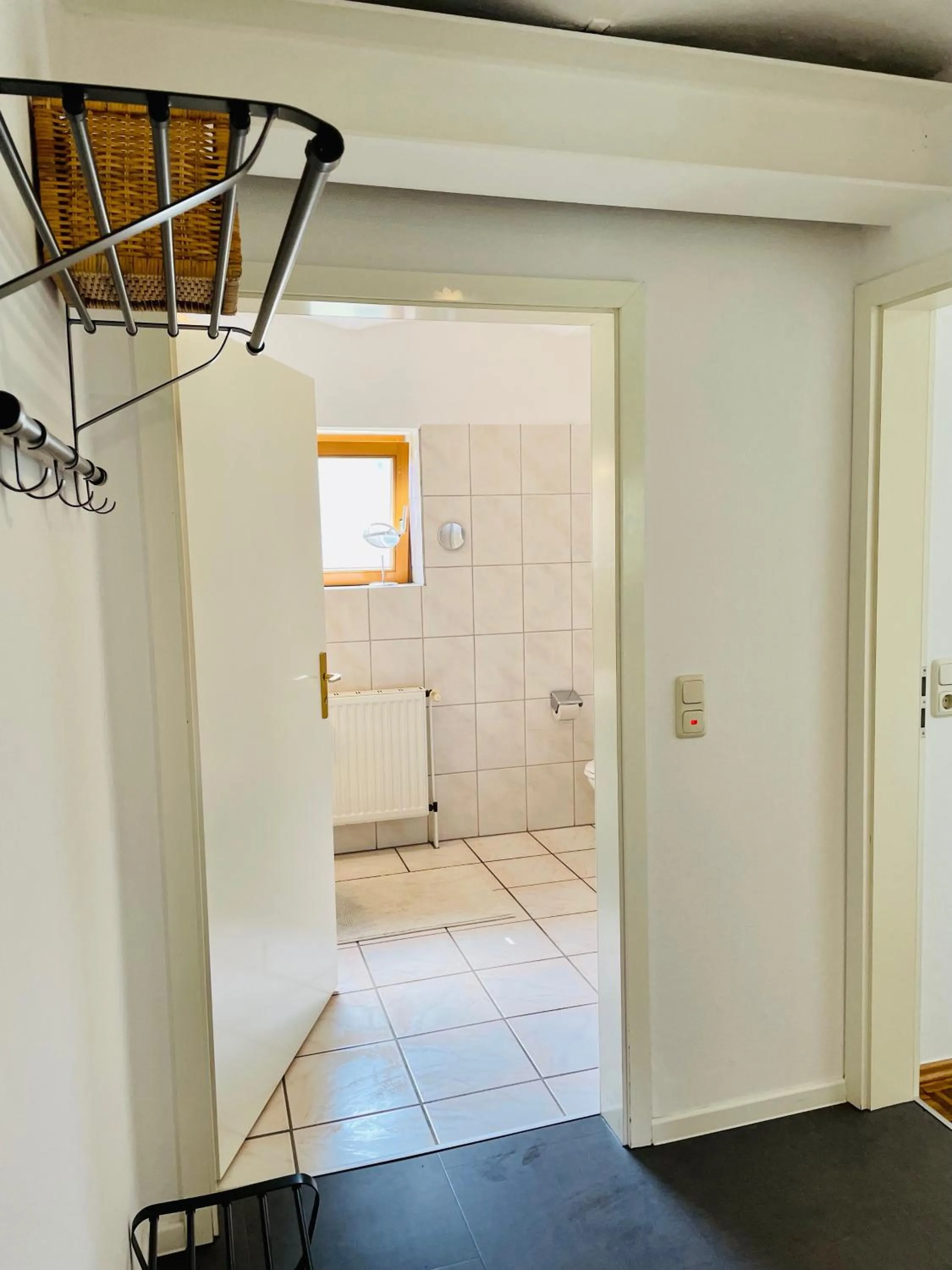 Shower in Hinners-Hoff Apartments
