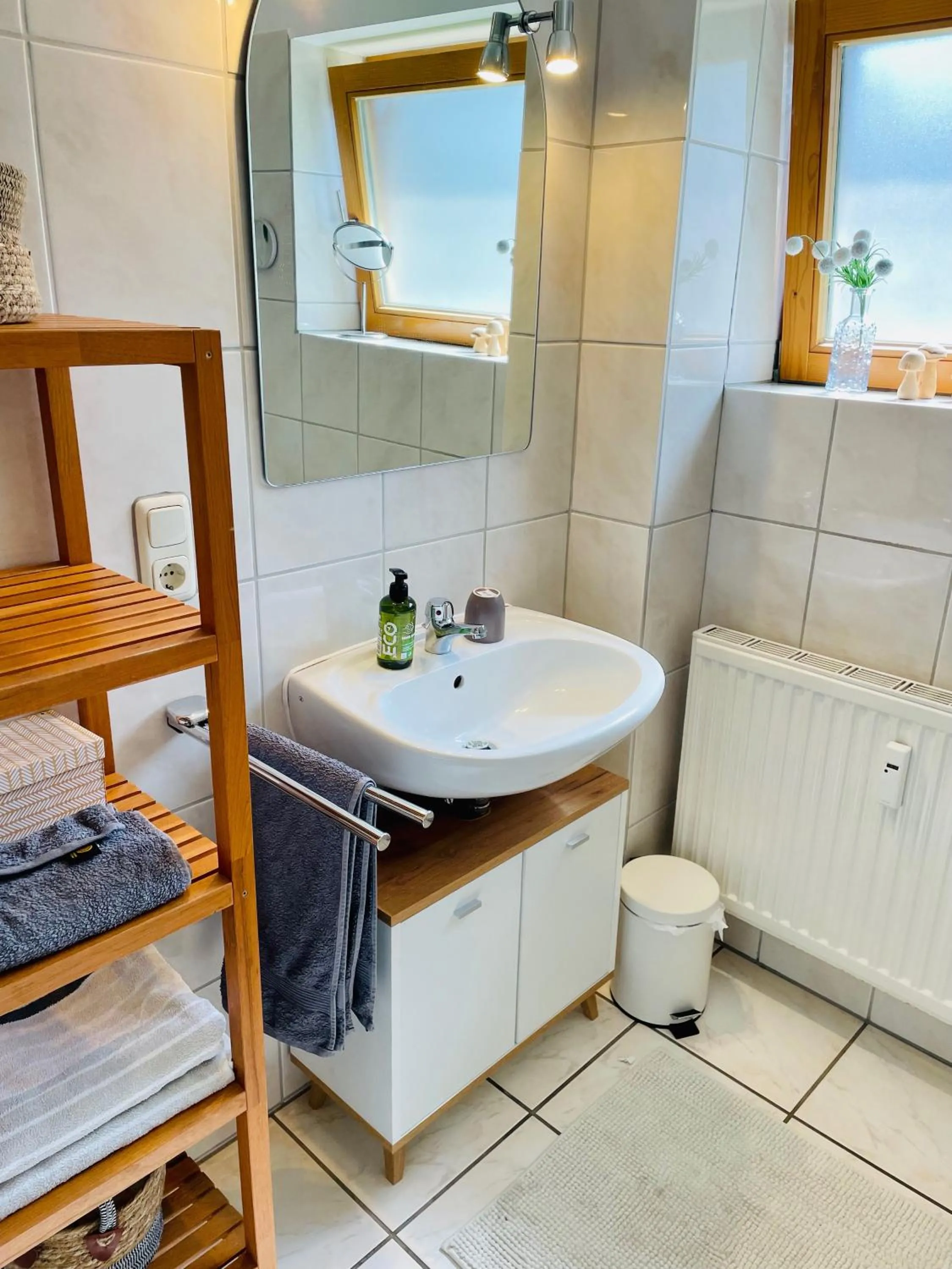 Bathroom in Hinners-Hoff Apartments