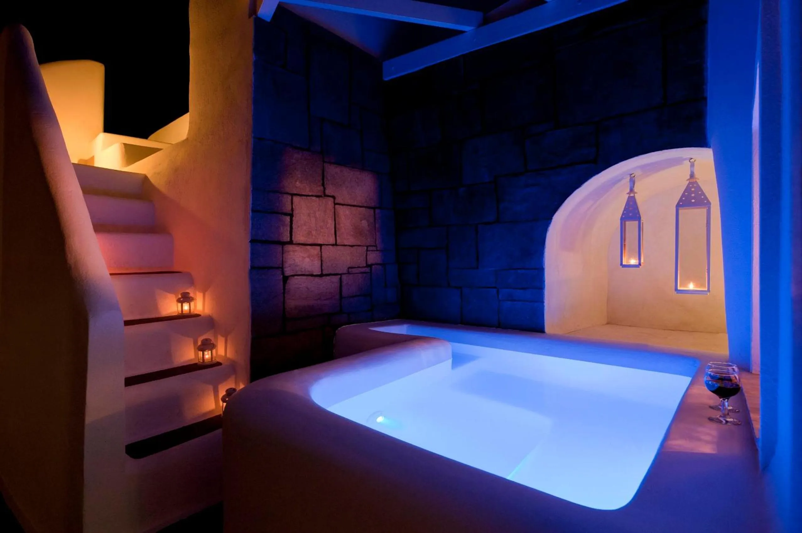 Night in Kamares Apartments