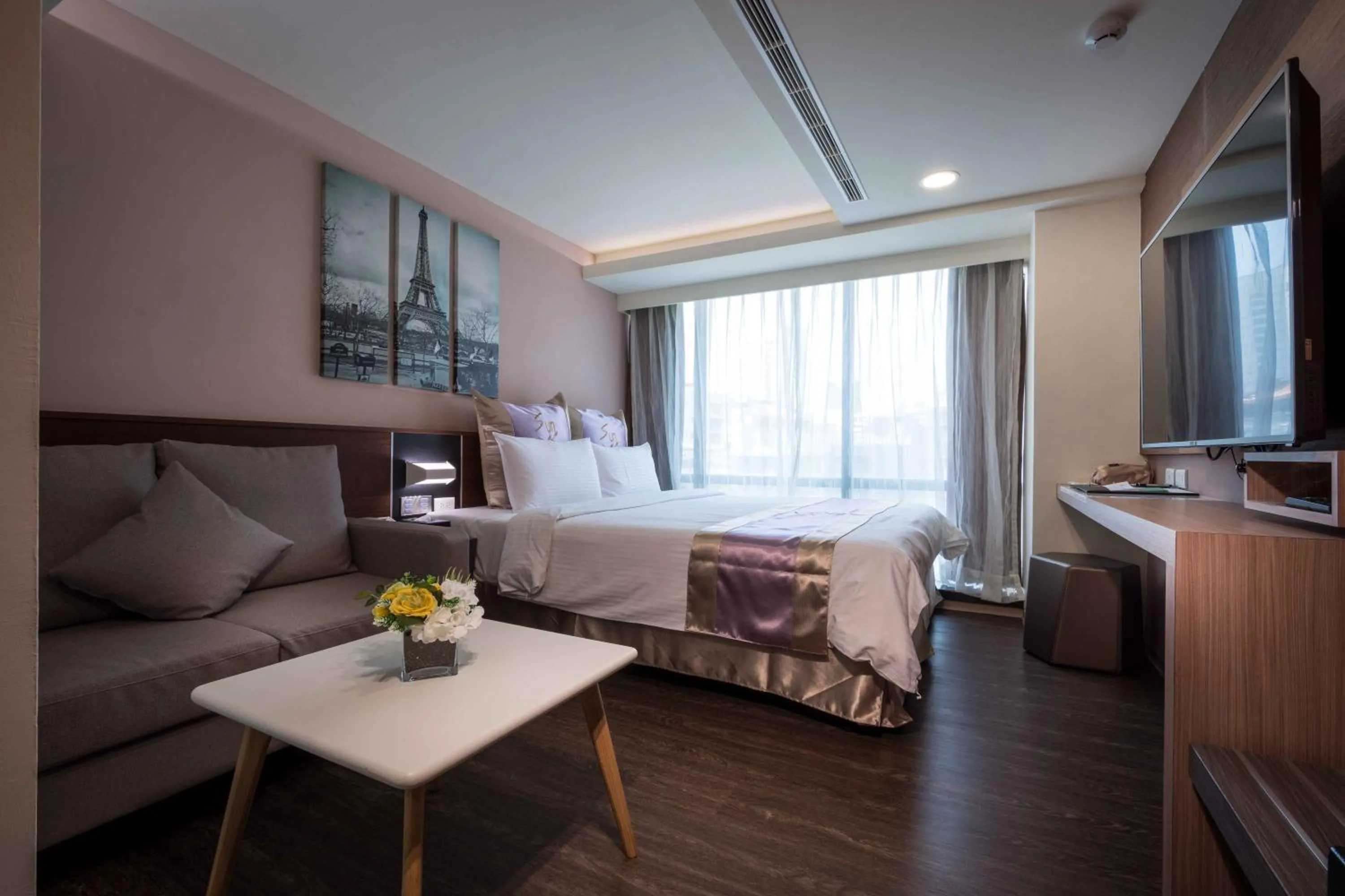 Bedroom, Bed in Sun Hotel Kaohsiung