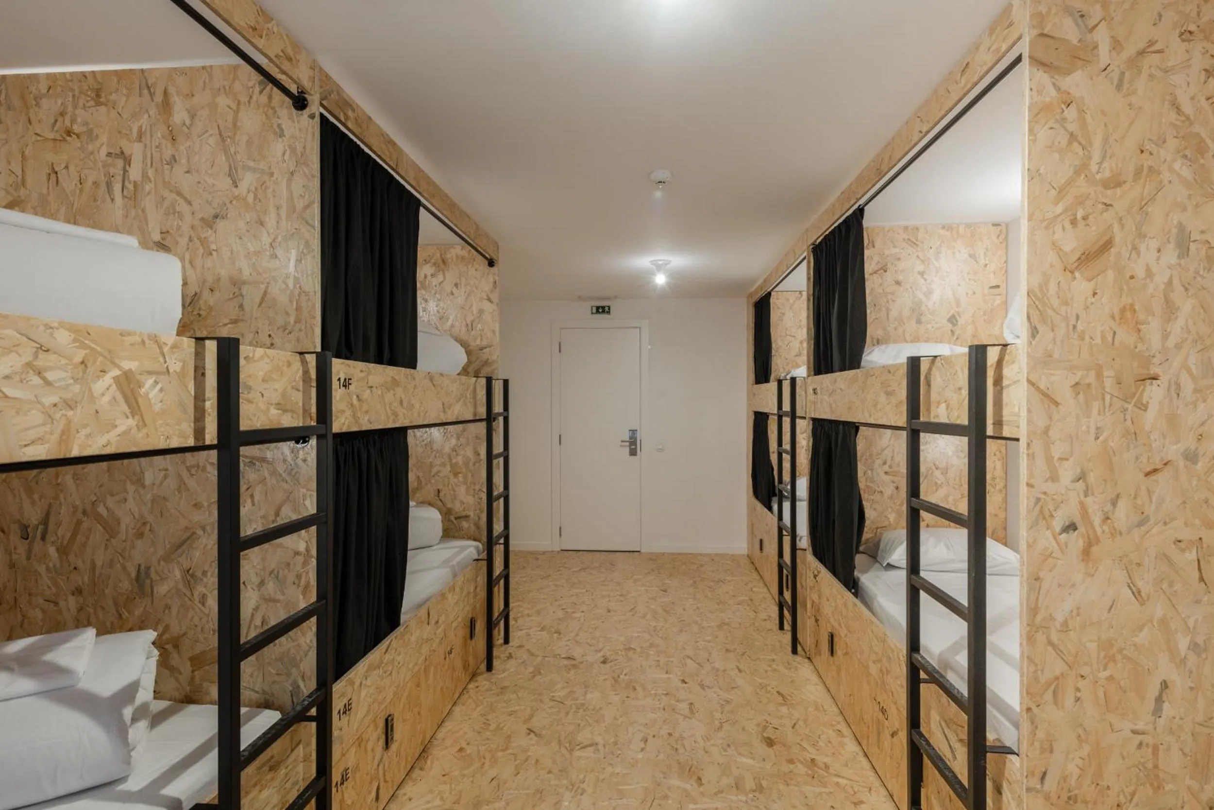 bunk bed, Bed in Hostel Conii & Suites Algarve