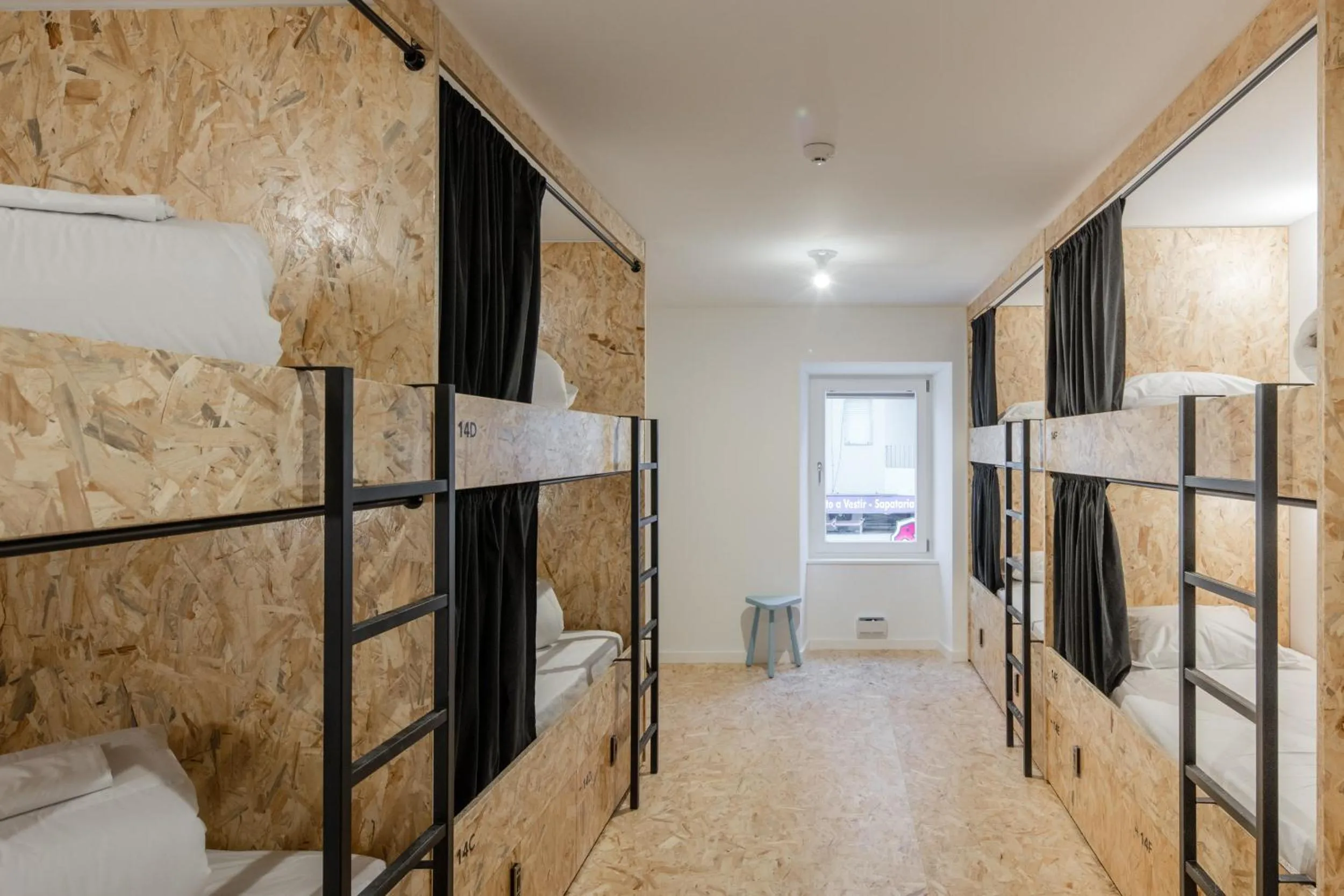 bunk bed, Bed in Hostel Conii & Suites Algarve