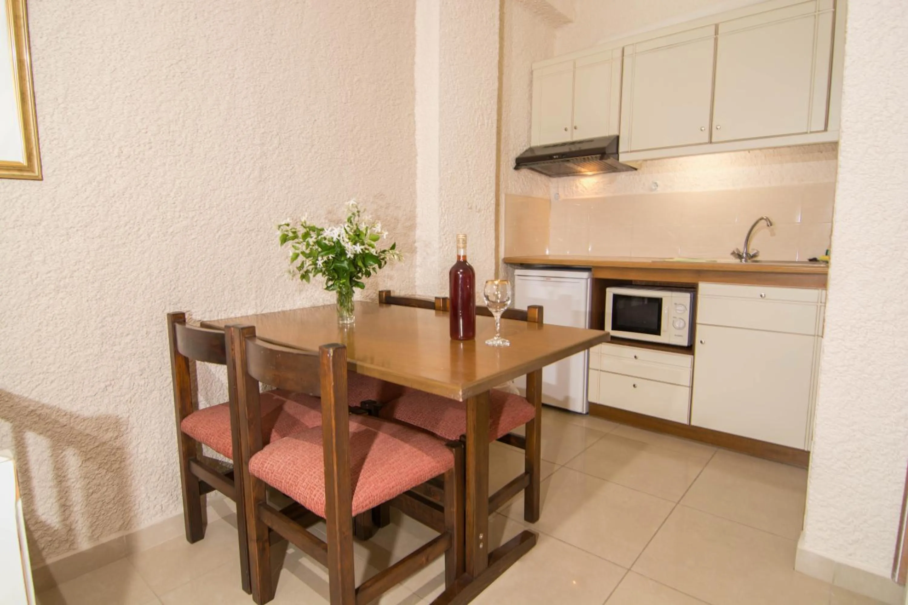 Kitchen or kitchenette in Lito Apartments Paleochora