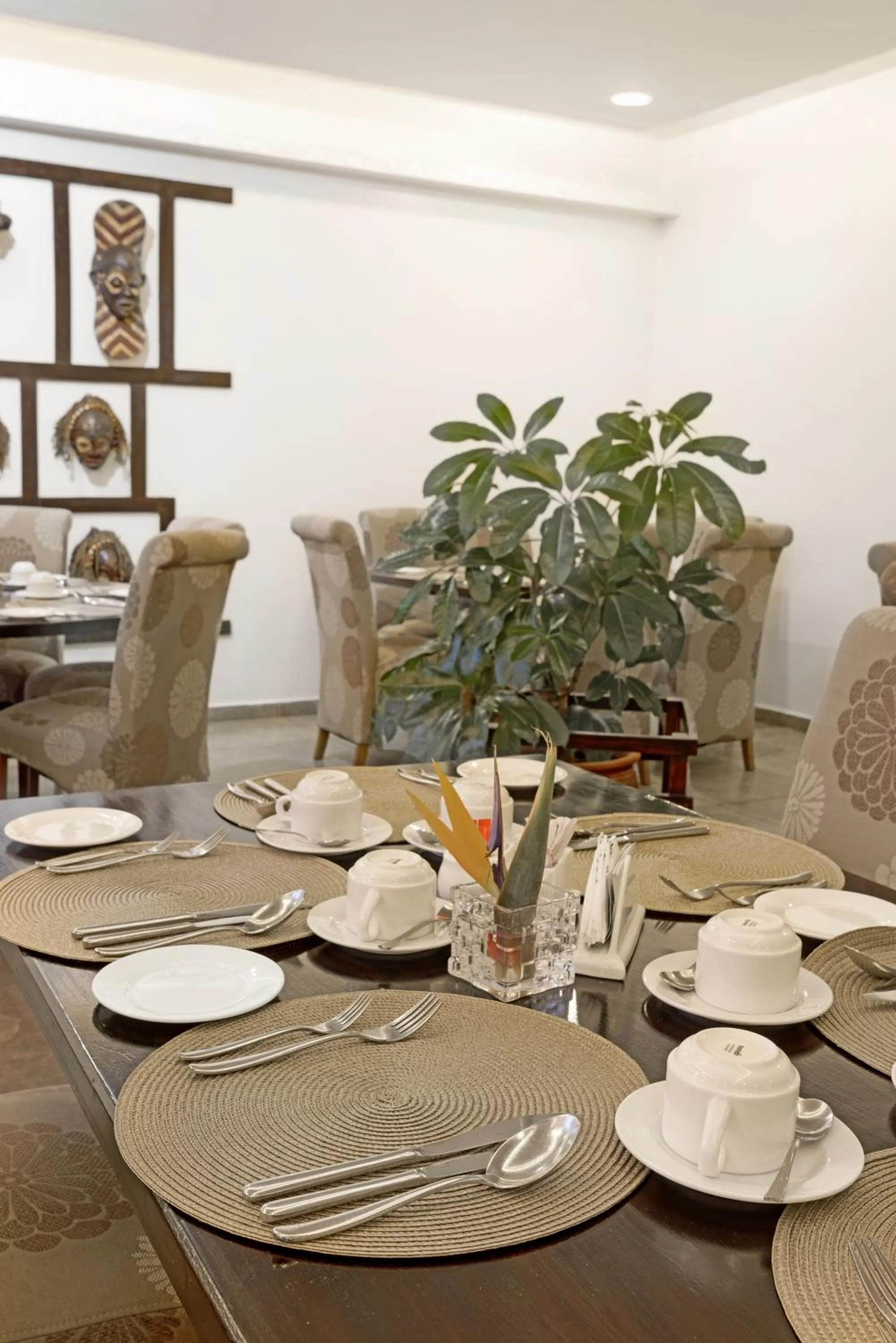 Restaurant/places to eat in Golden Tulip Westlands Nairobi