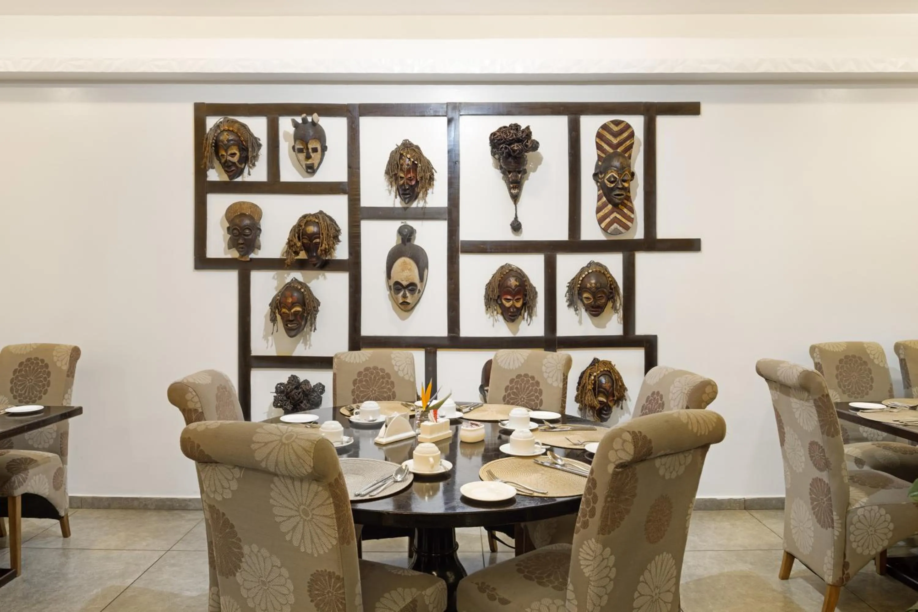 Restaurant/places to eat in Golden Tulip Westlands Nairobi