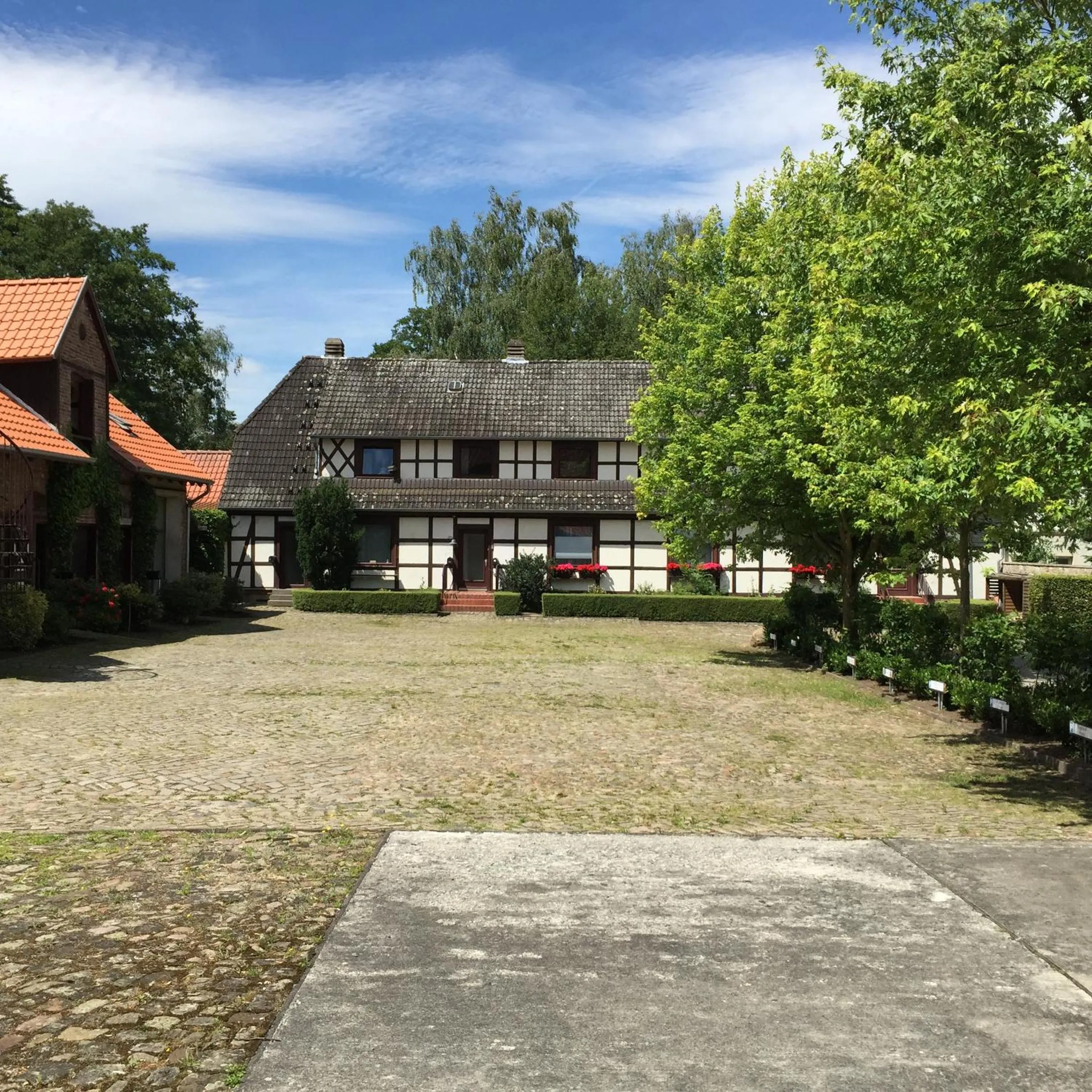 Facade/entrance in Engels Hof