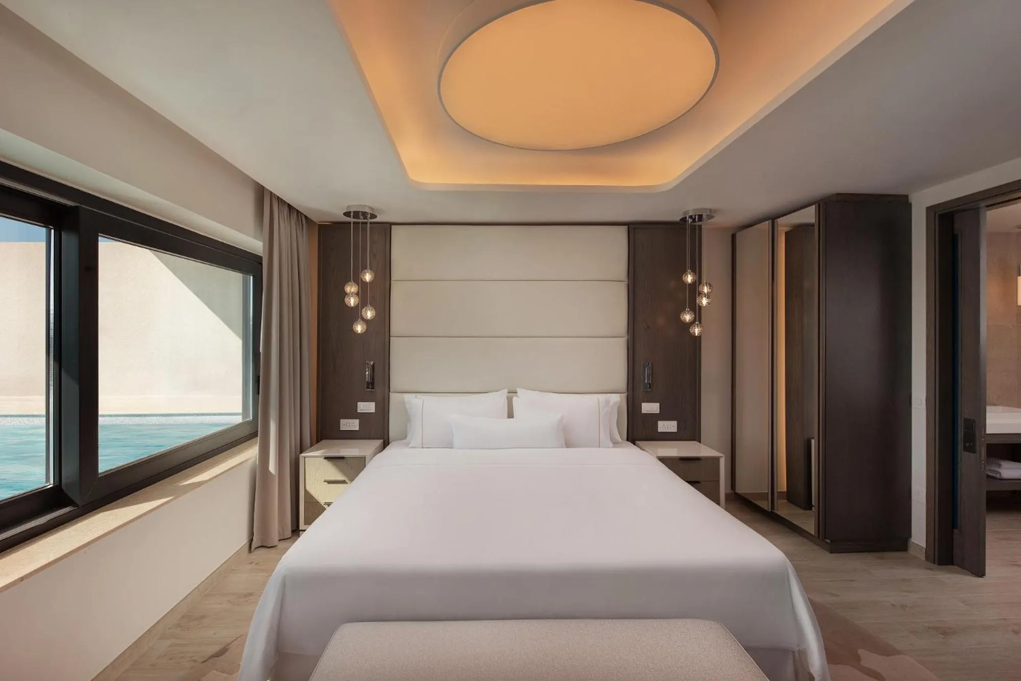 Bed in The Westin Dragonara Resort, Malta