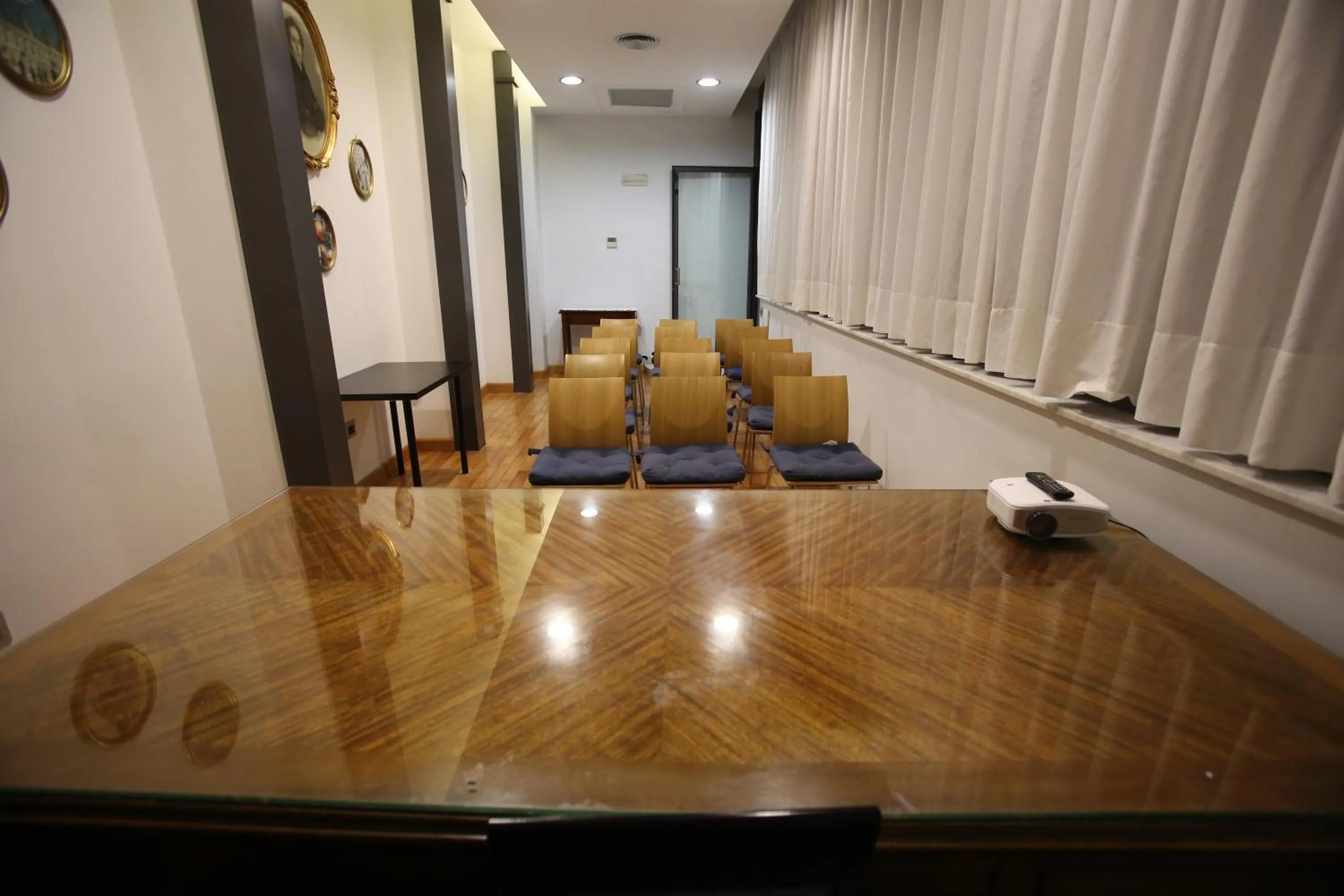 Business facilities in Rigel Hotel