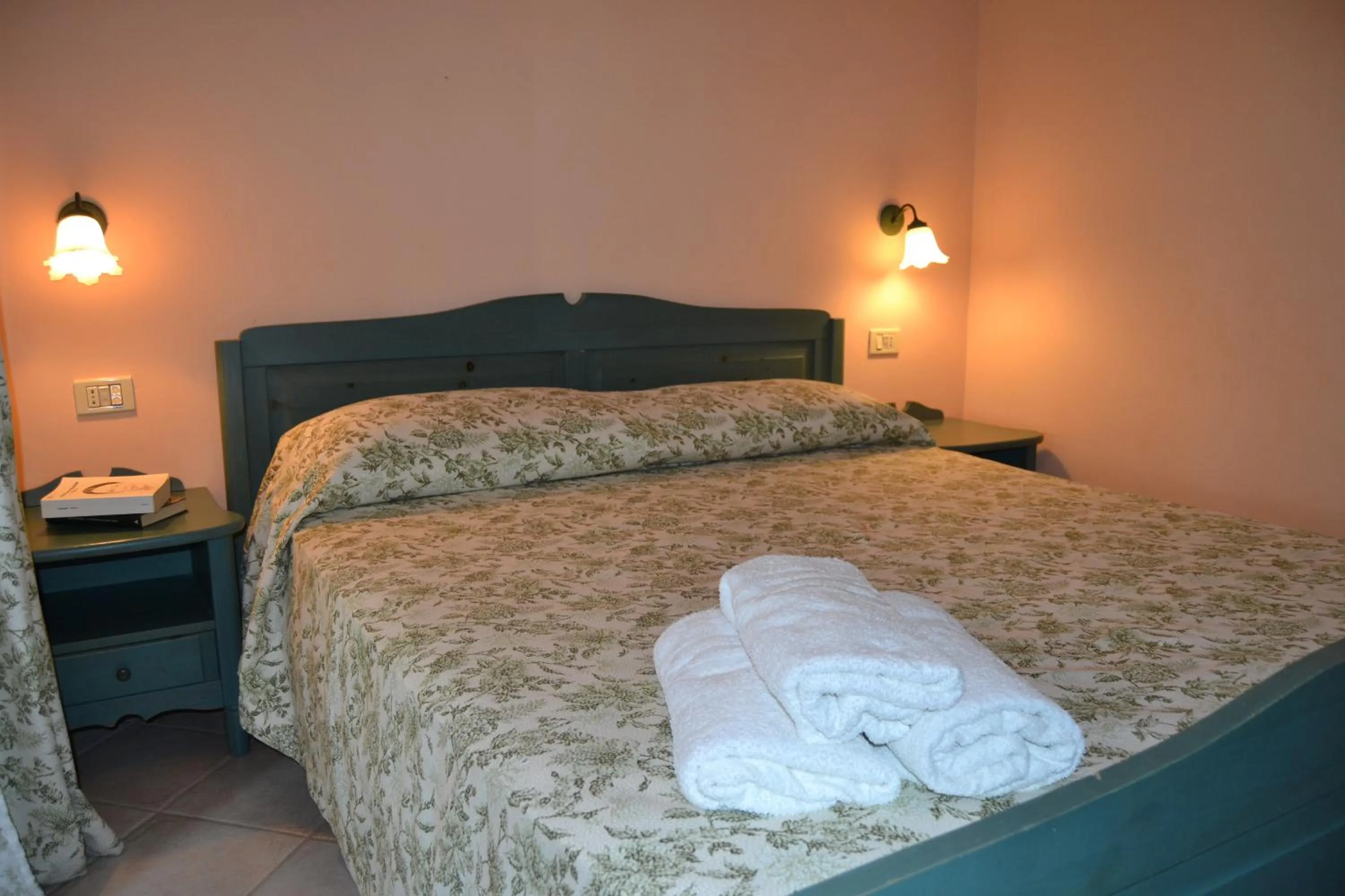 Bedroom, Bed in Agriturismo Fara del Falco