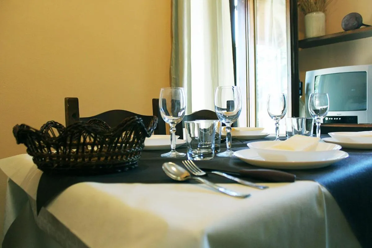 Dining area in Agriturismo Fara del Falco