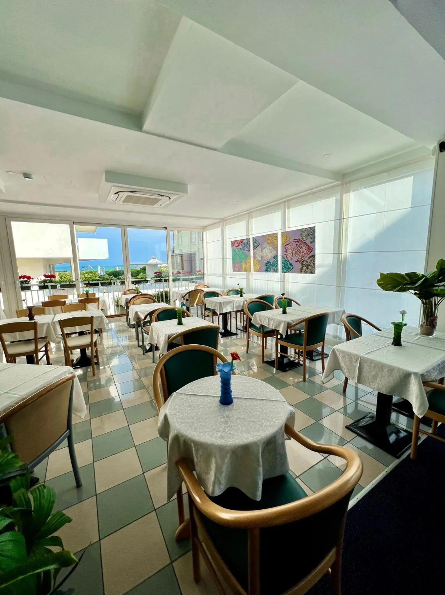 Restaurant/places to eat in Hotel Terramare