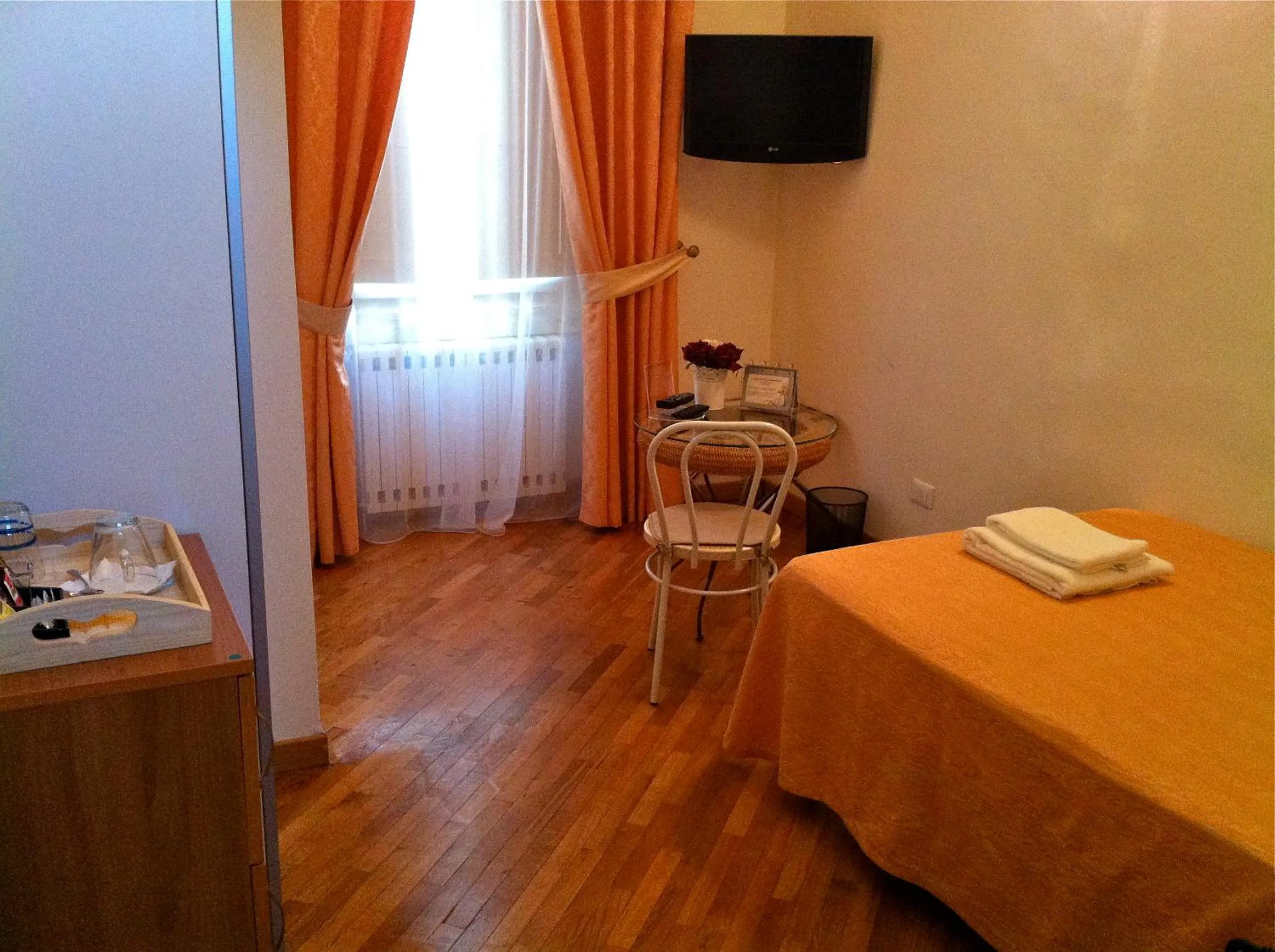 TV and multimedia, Bed in La Locandiera B&B