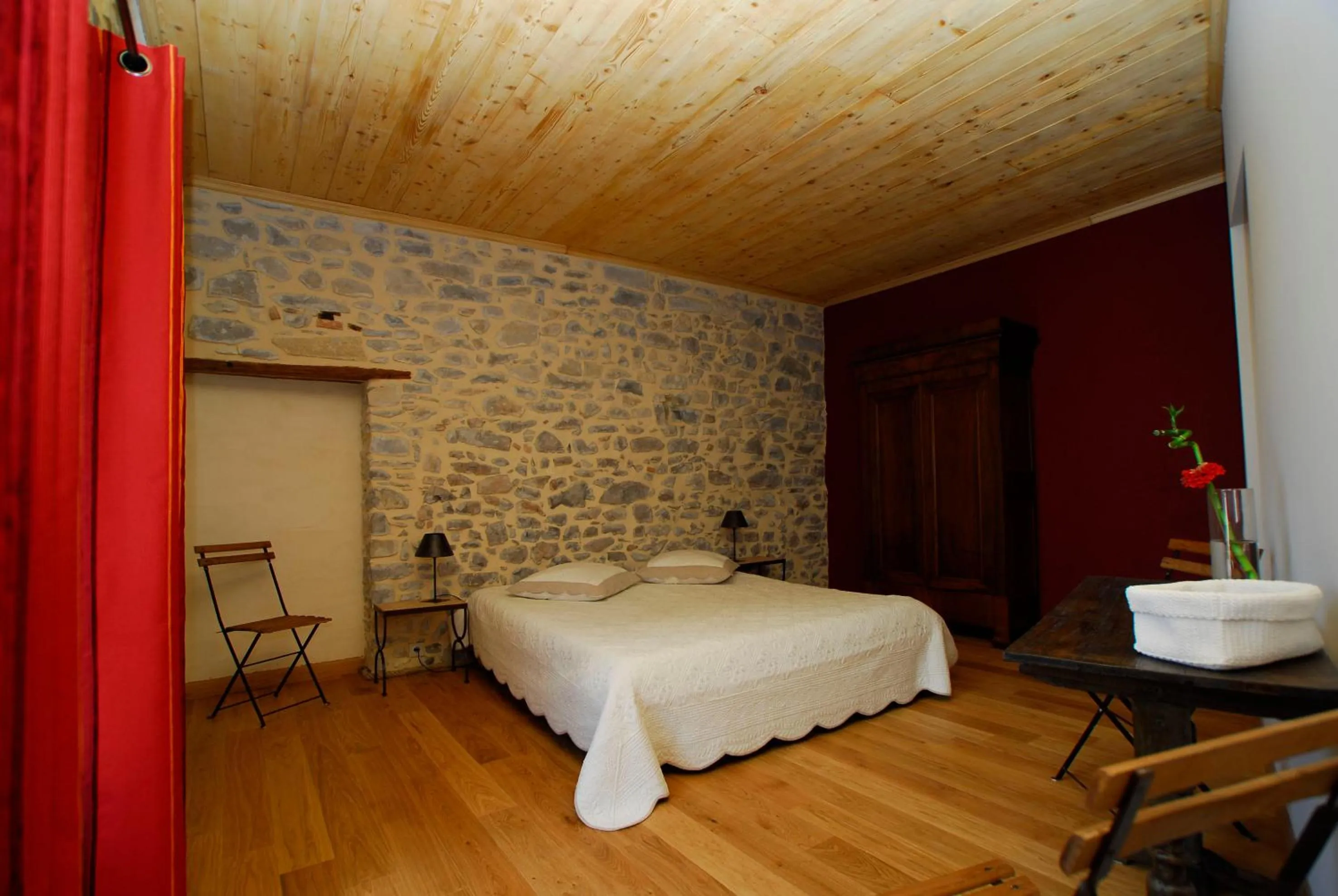 Bedroom in Le Coing des Vignes