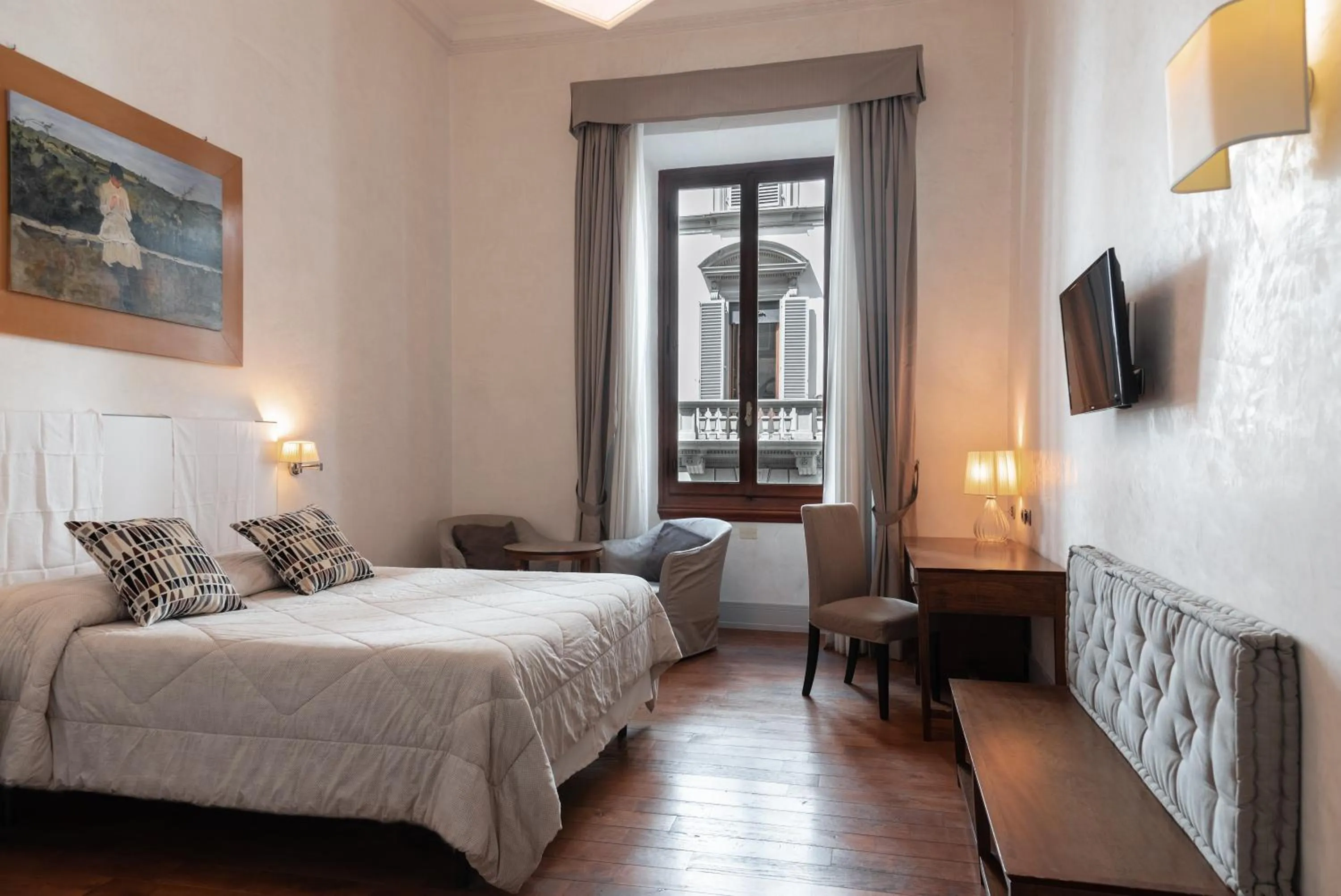 Photo of the whole room, Bed in Il Salotto Di Firenze