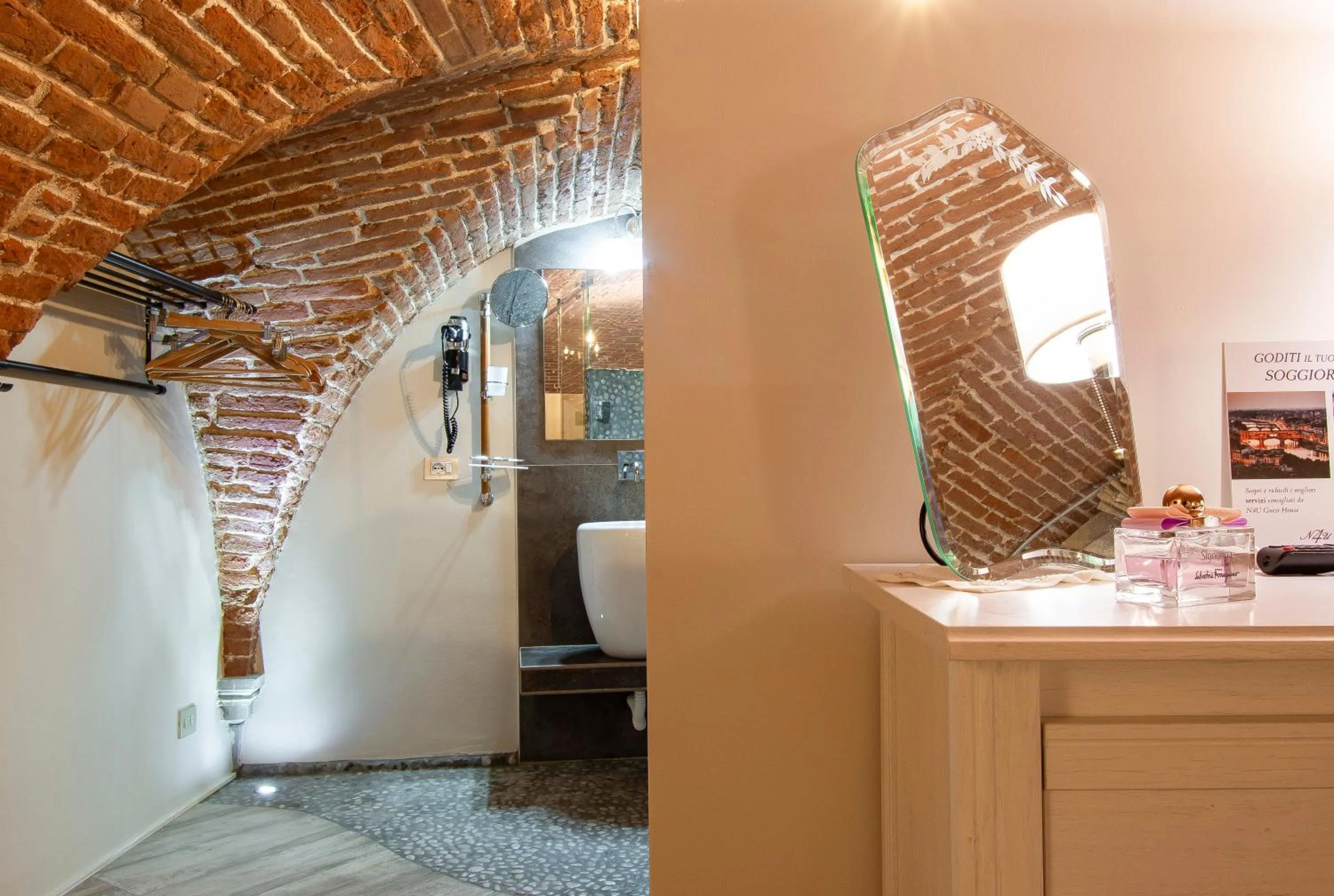 Bedroom in N4U Guest House Florence