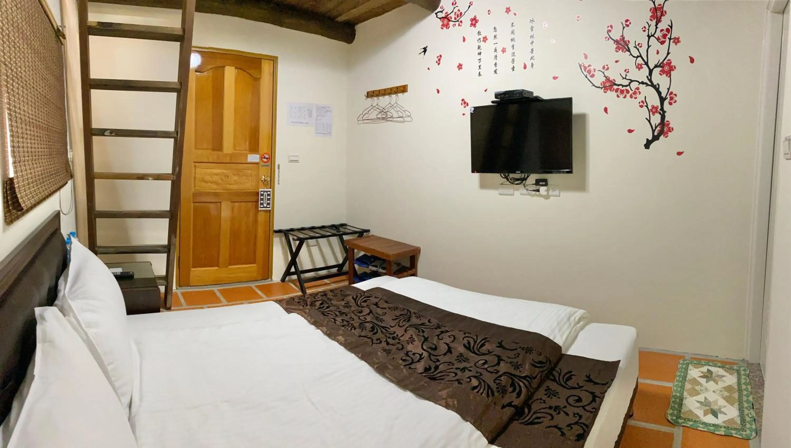 Quadruple Room with Private Bathroom - single occupancy in 嚨口秘境古厝民宿Longkou Mysterious Resort