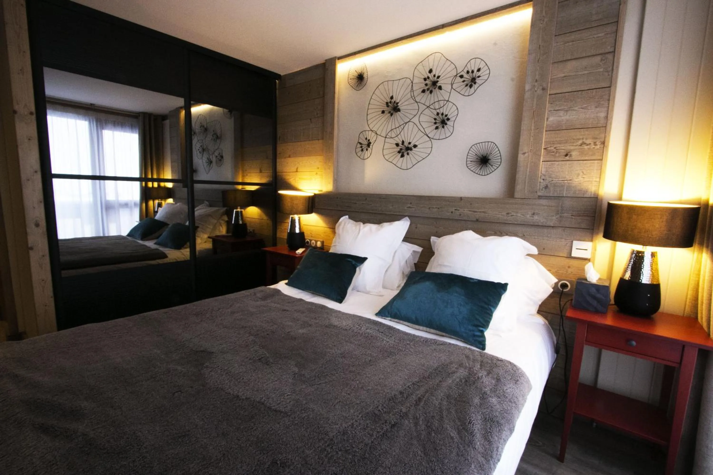 Bed in Hotel Edelweiss