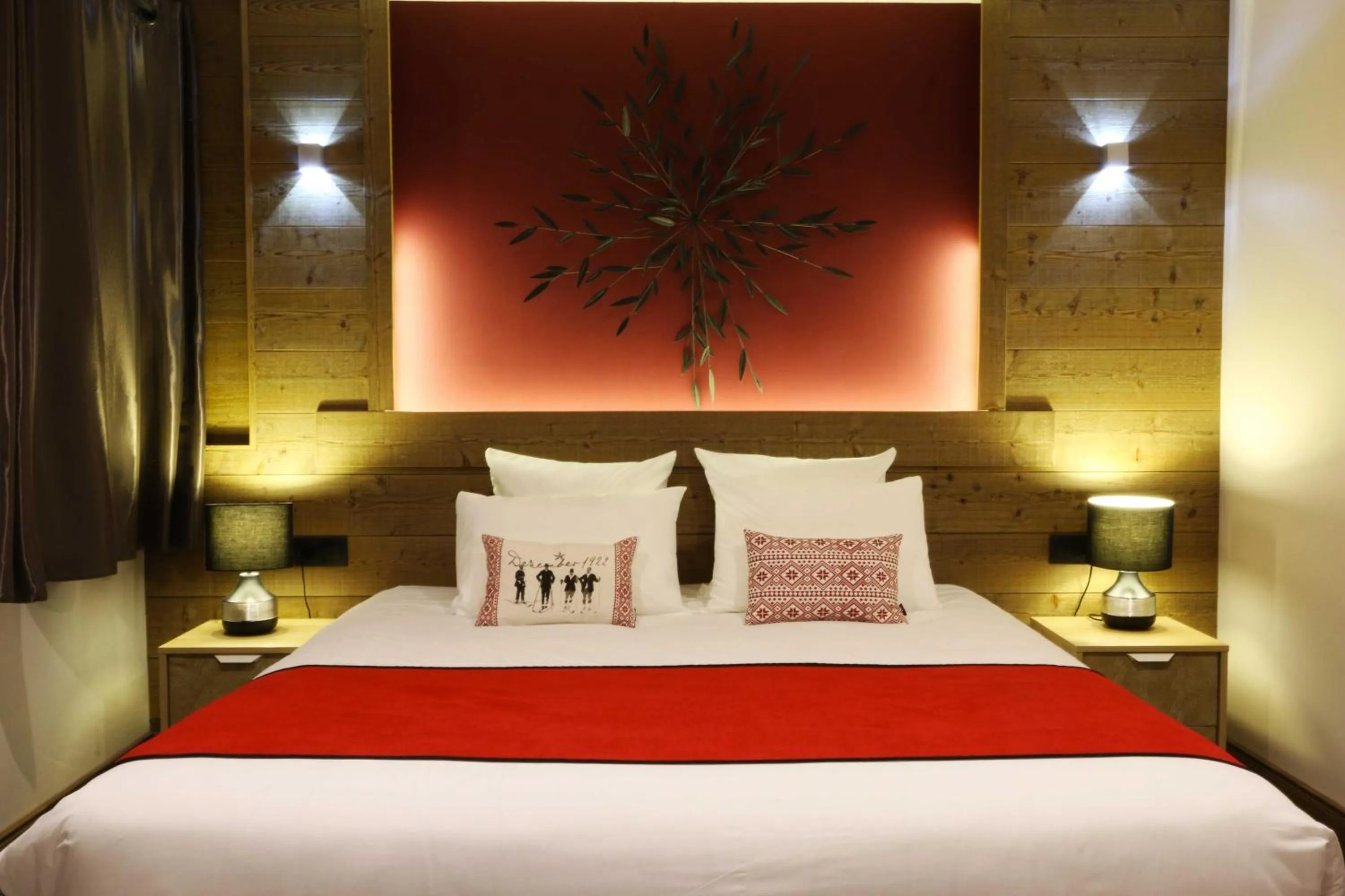 Bed in Hotel Edelweiss