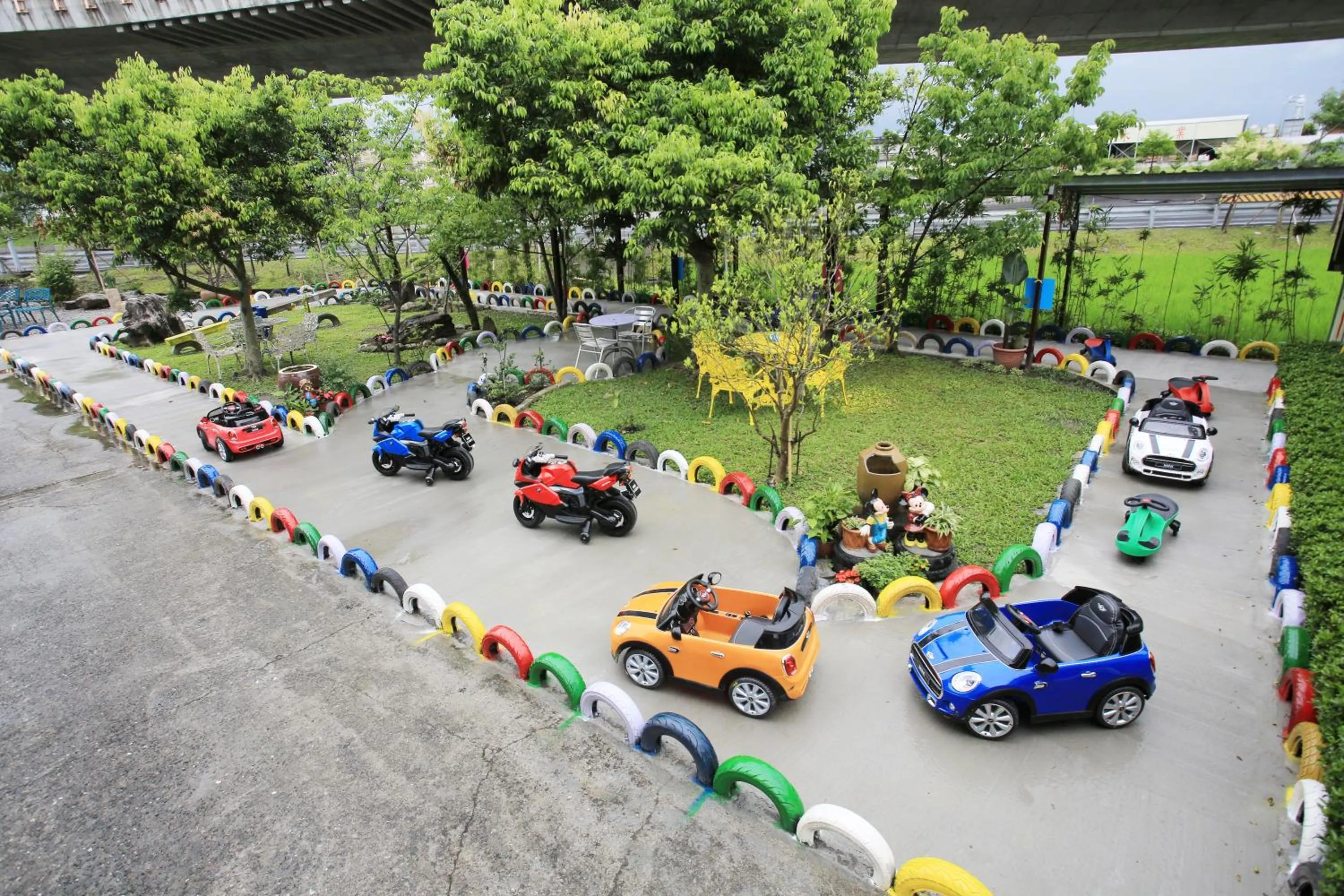 Children play ground in Sweetheart Homestay