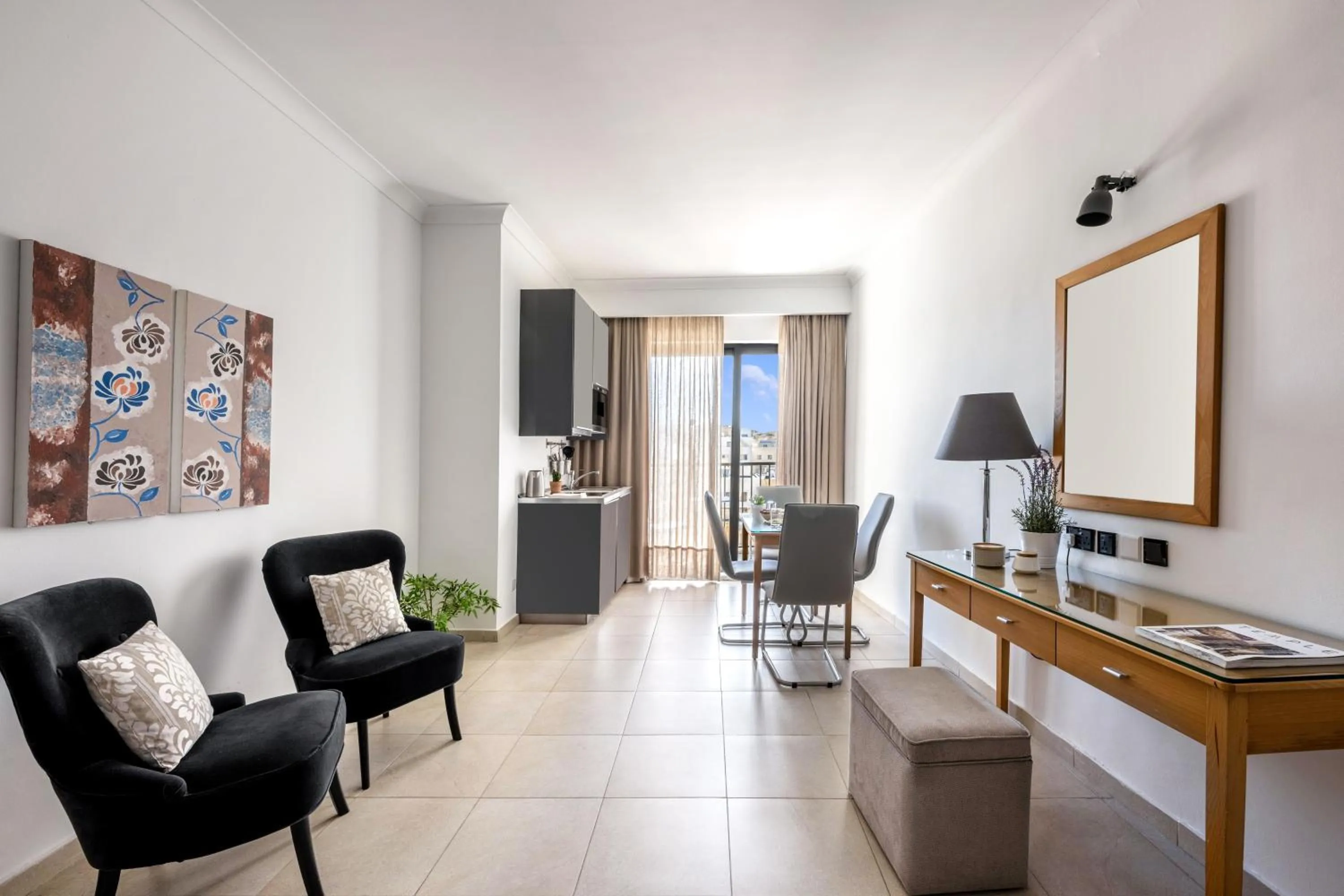 Bedroom in Plaza Regency Hotels