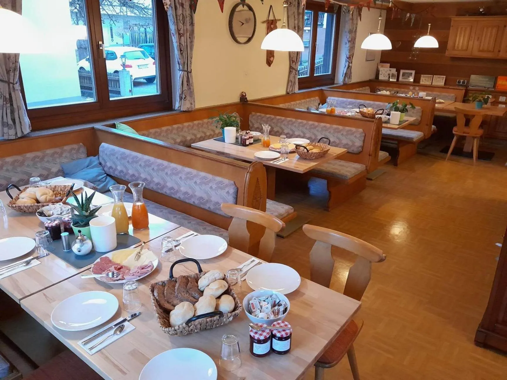 Restaurant/places to eat in Pension zu Hause