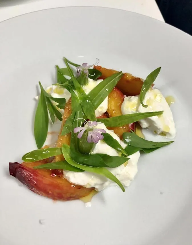 Restaurant/places to eat in Bajo El Cejo