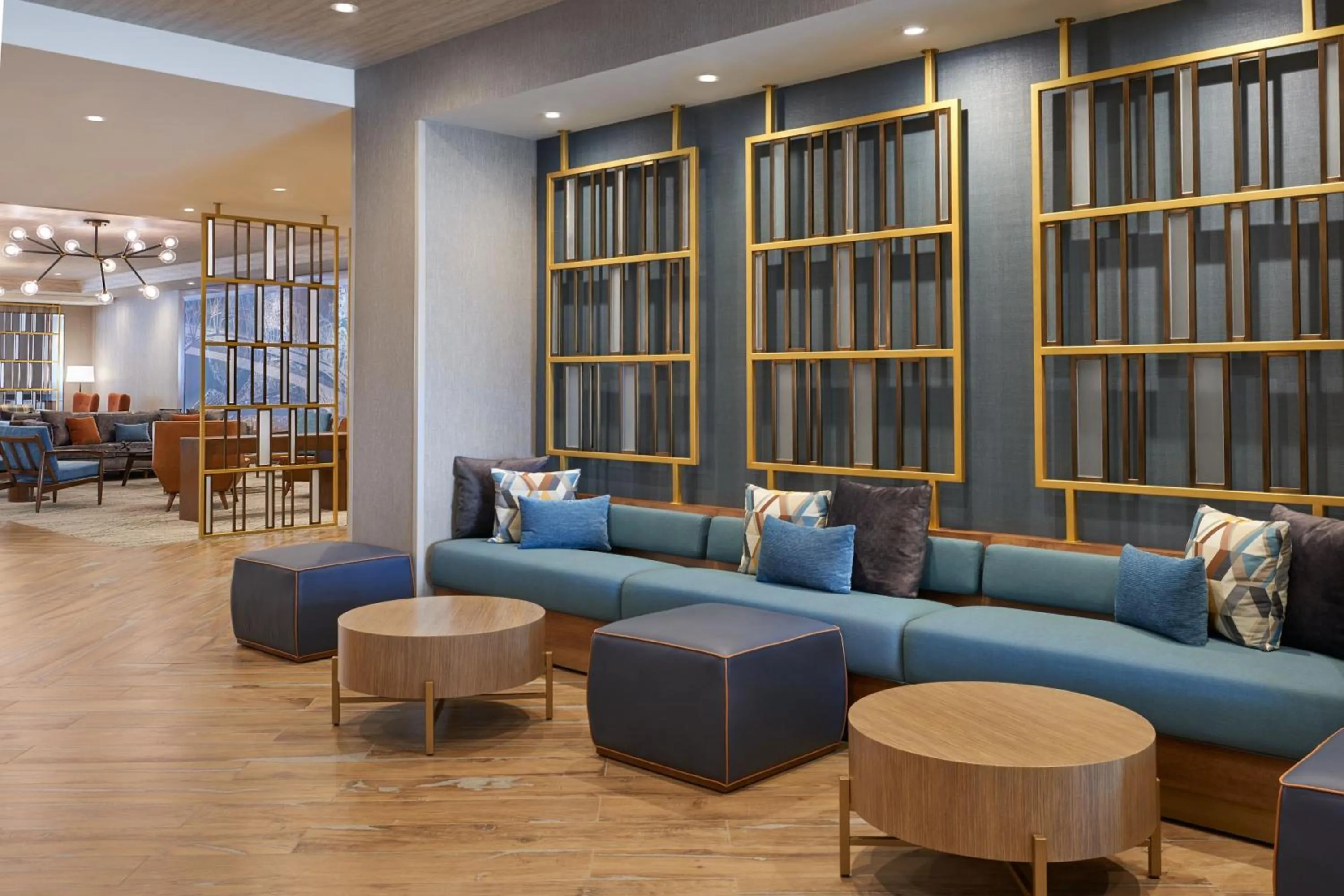 Lobby or reception in Four Points by Sheraton Point Edward Sarnia