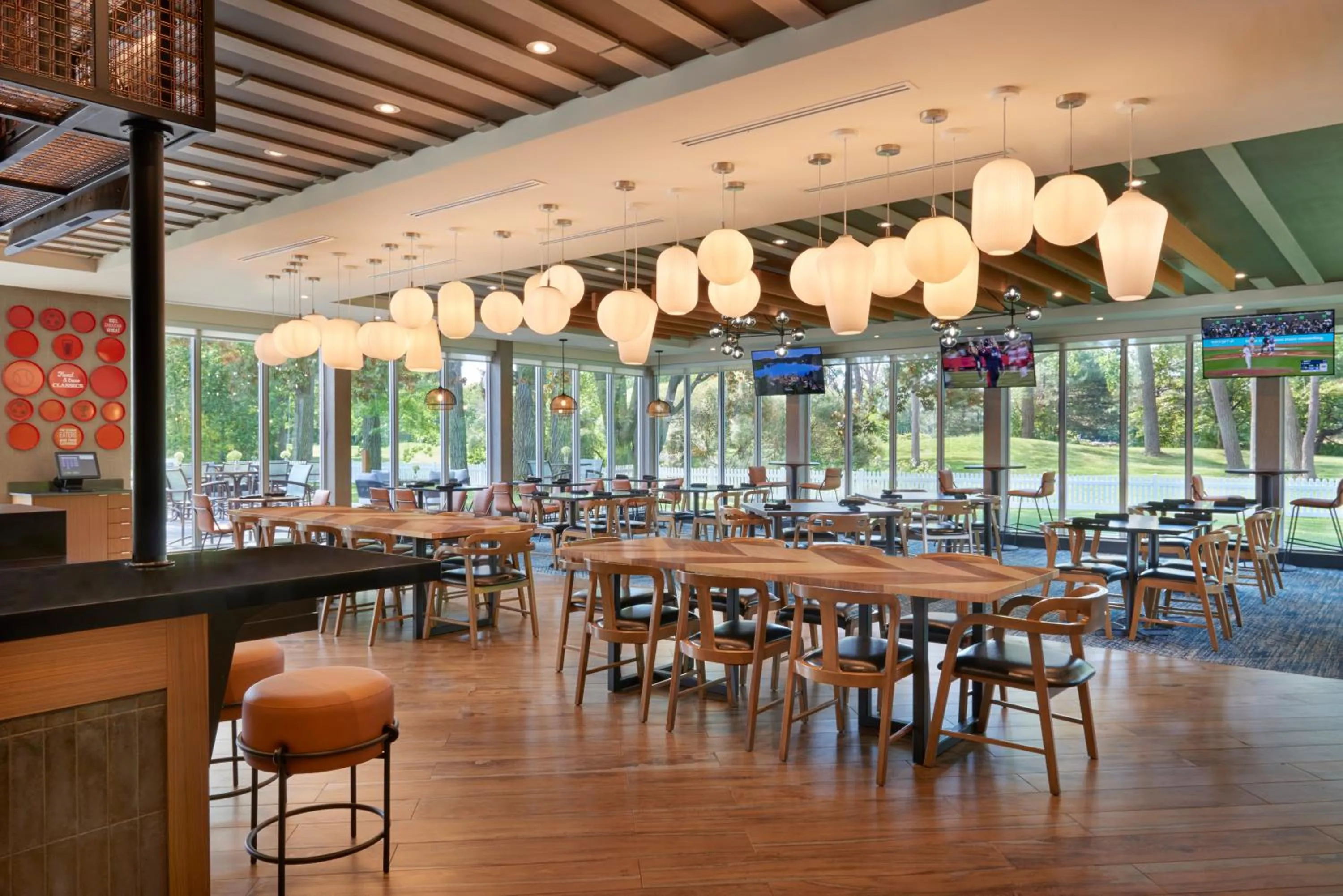 Breakfast in Four Points by Sheraton Point Edward Sarnia