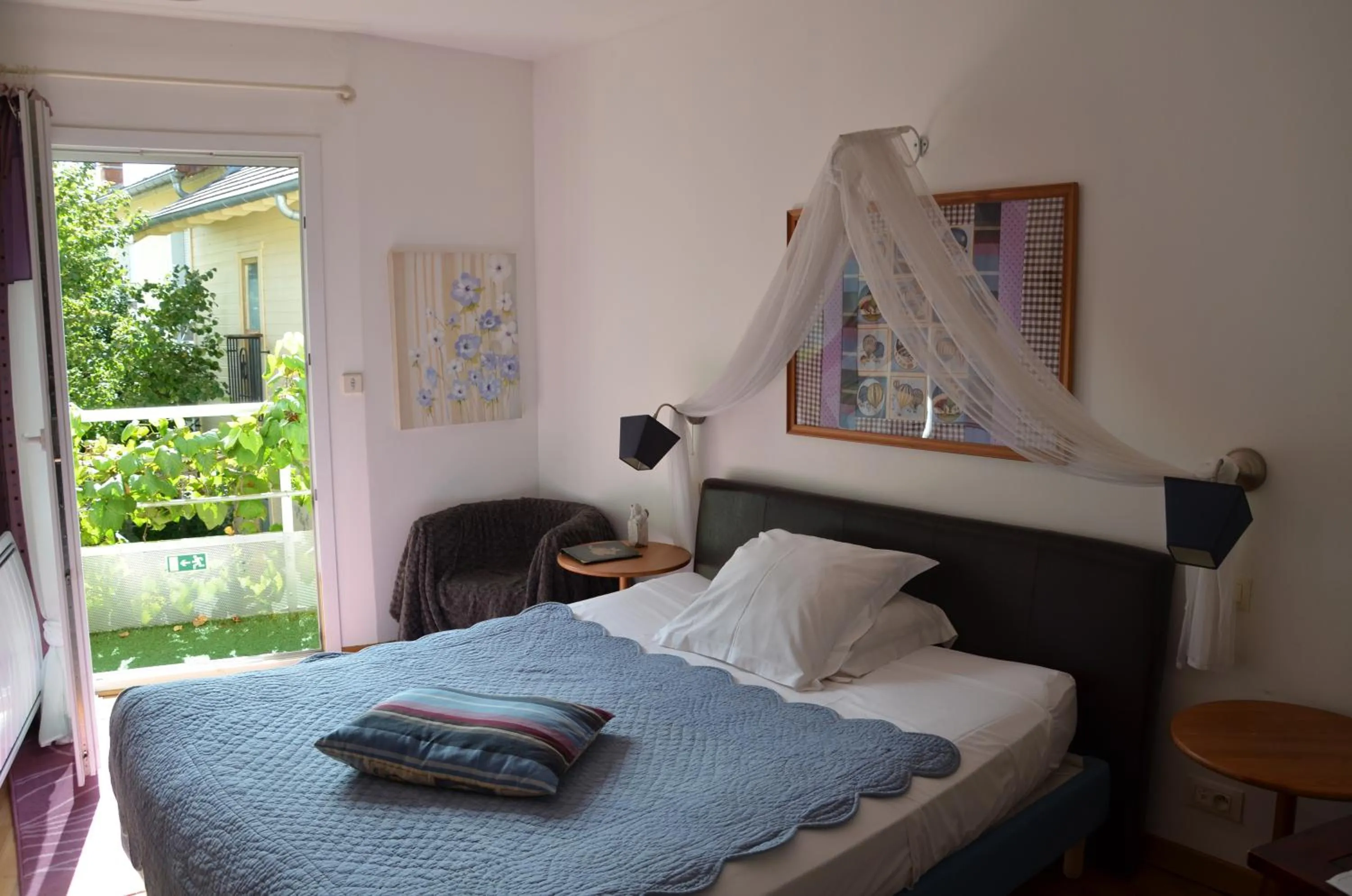 Photo of the whole room, Bed in Logis Hôtel La Villa Boucicaut