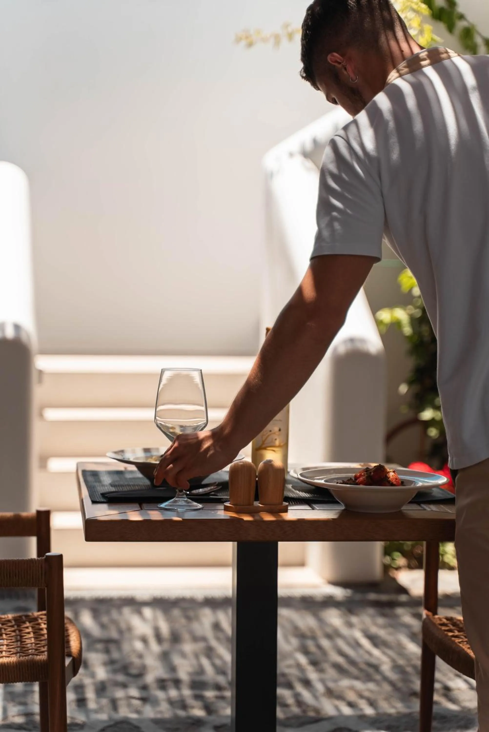 Restaurant/places to eat in NĒRO Suites by NOMÉE Hospitality Group