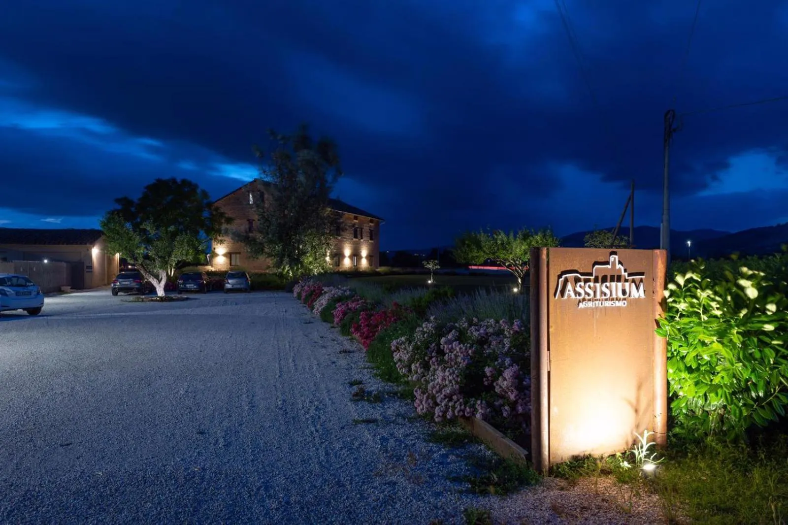 Facade/entrance in Assisium Agriturismo