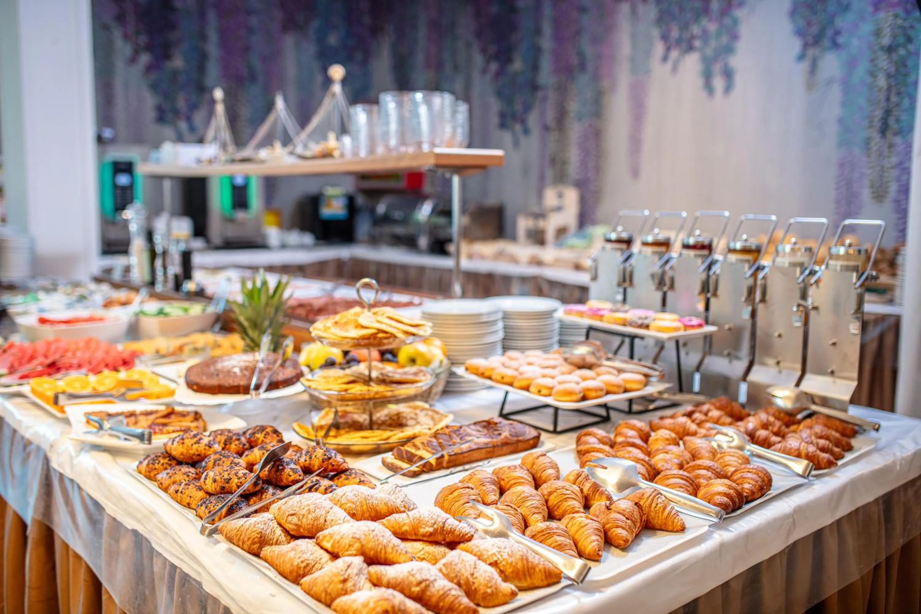 Breakfast in Hotel Danieli