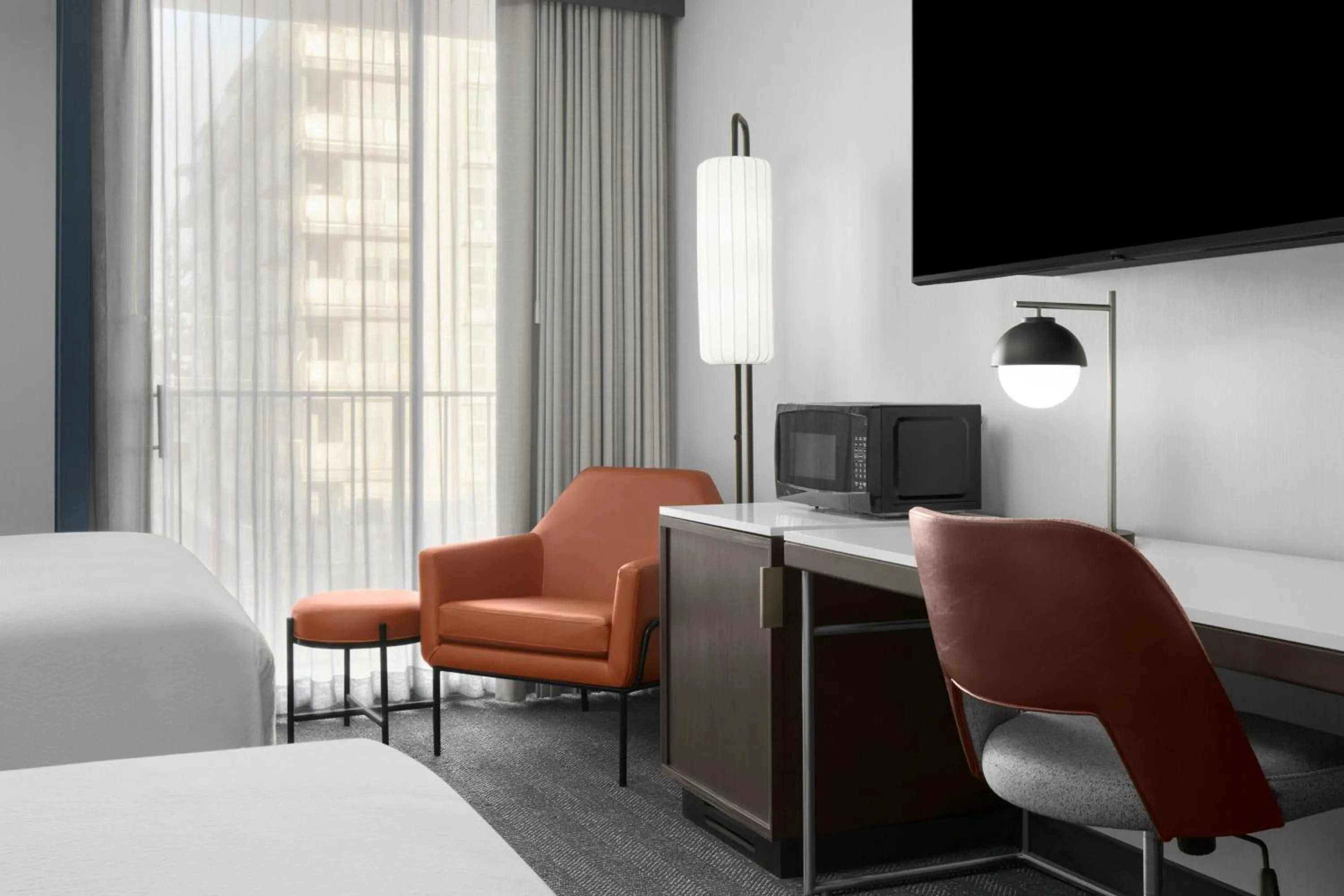 Photo of the whole room, Bed in Courtyard San Jose Airport