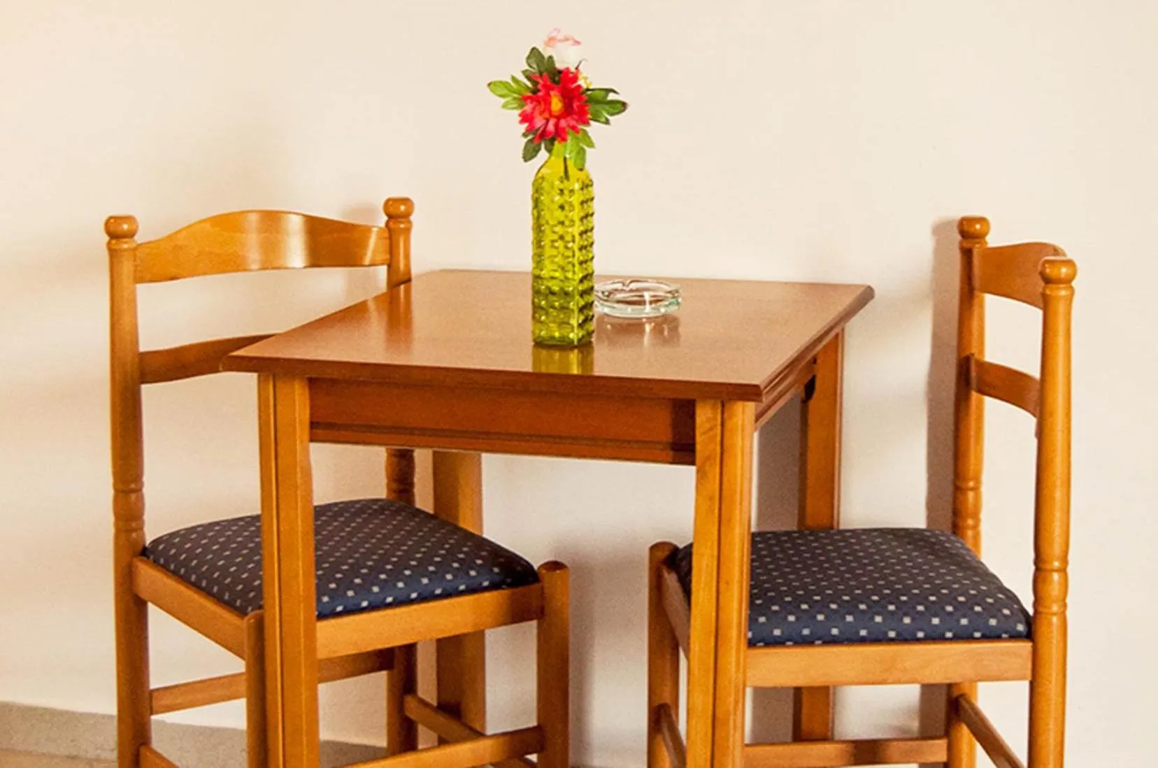 Dining area in Cavos Beach House