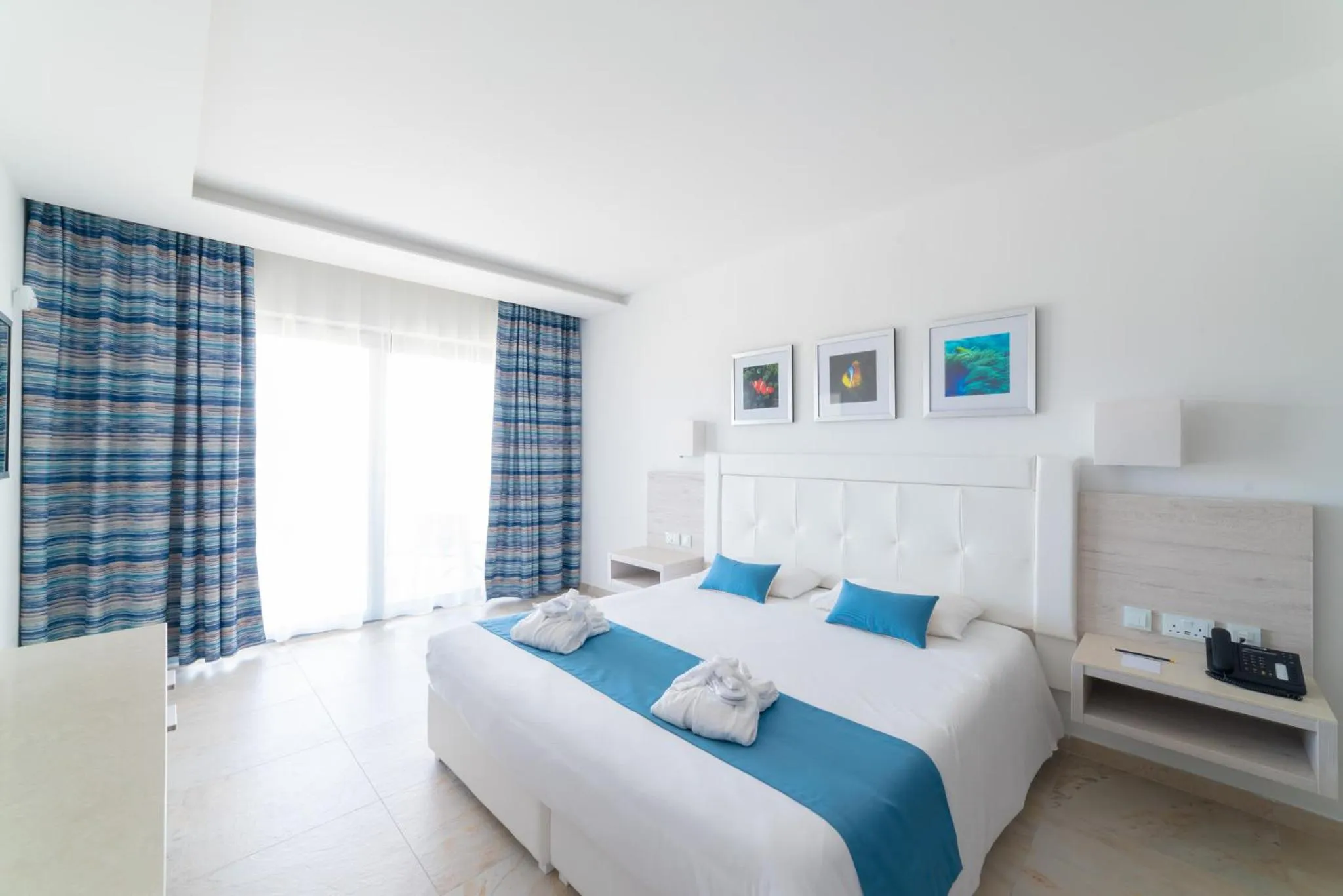 Bedroom, Bed in Ramla Bay Resort