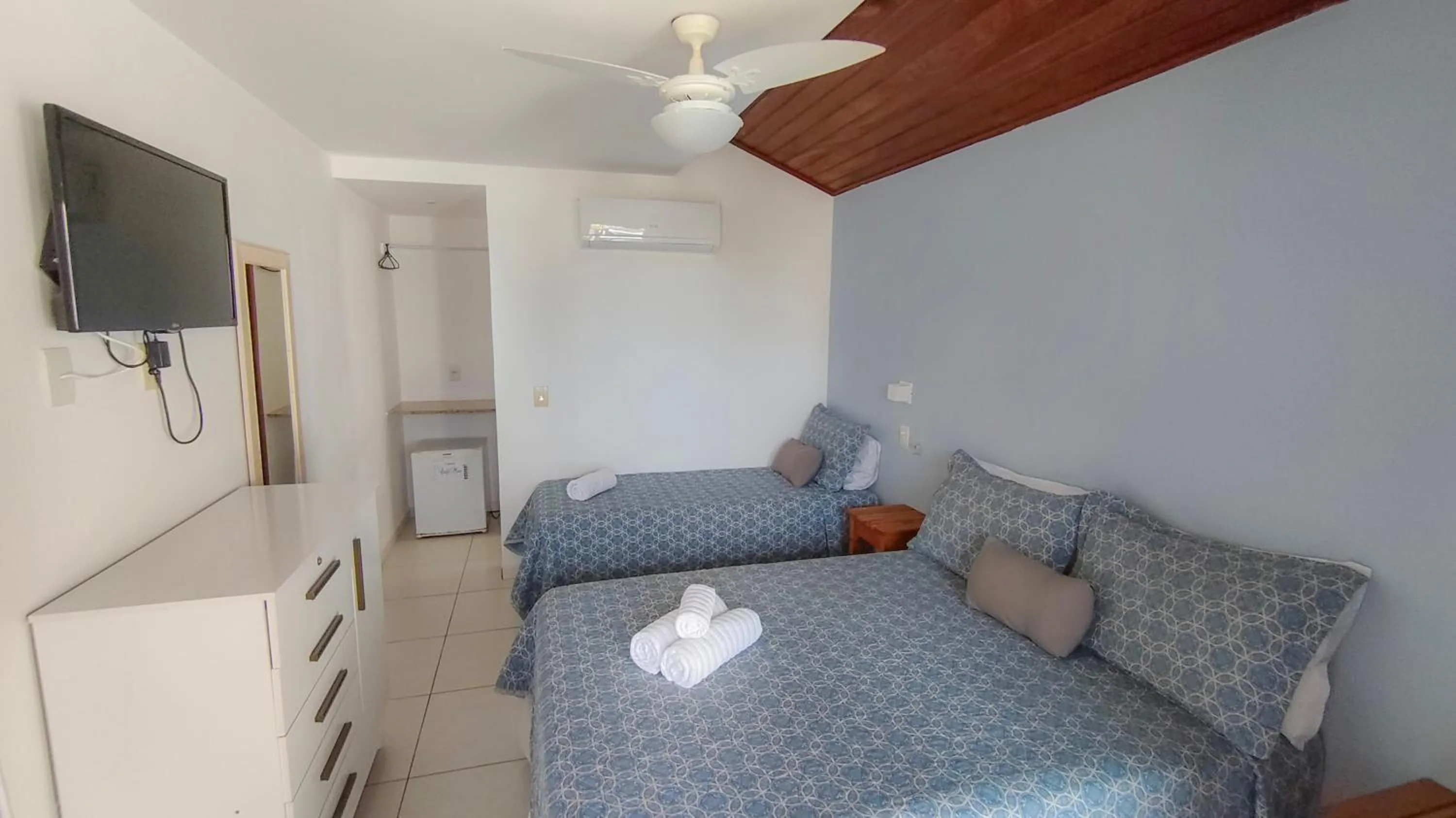 Photo of the whole room, Bed in Pousada CafeMar Búzios