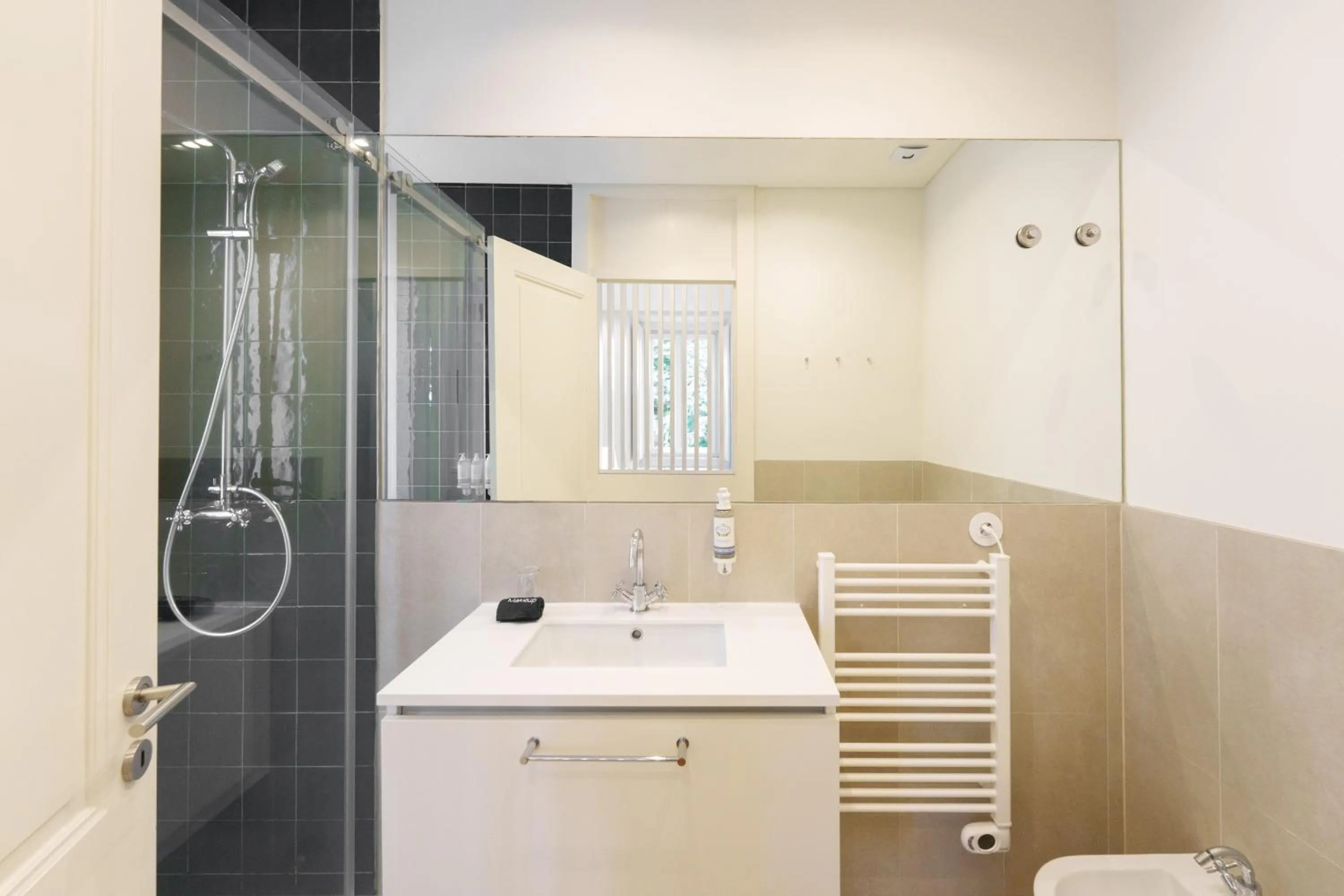 Bathroom in Eighteen21 Houses - Quinta Velha