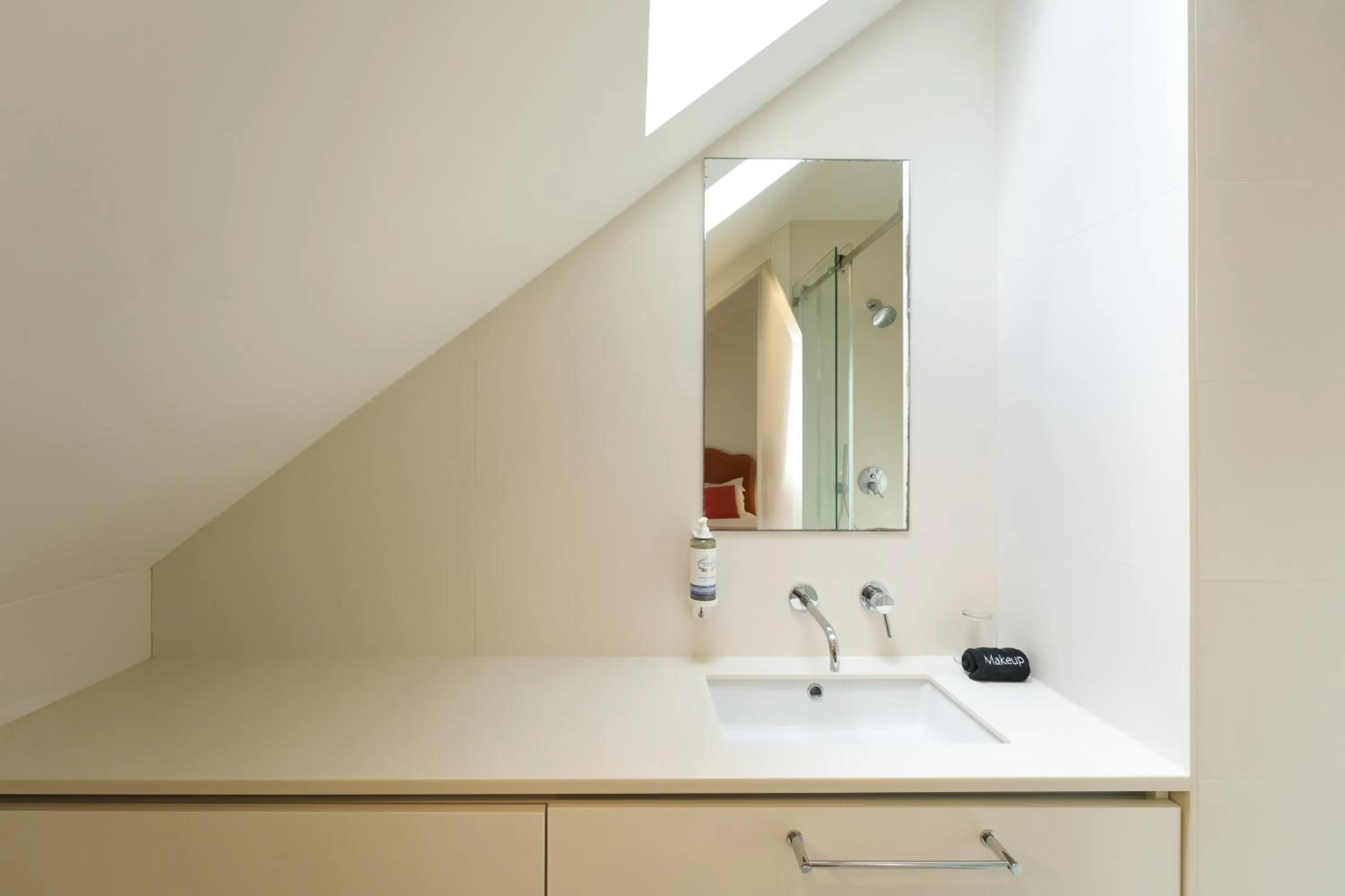 Bathroom in Eighteen21 Houses - Quinta Velha