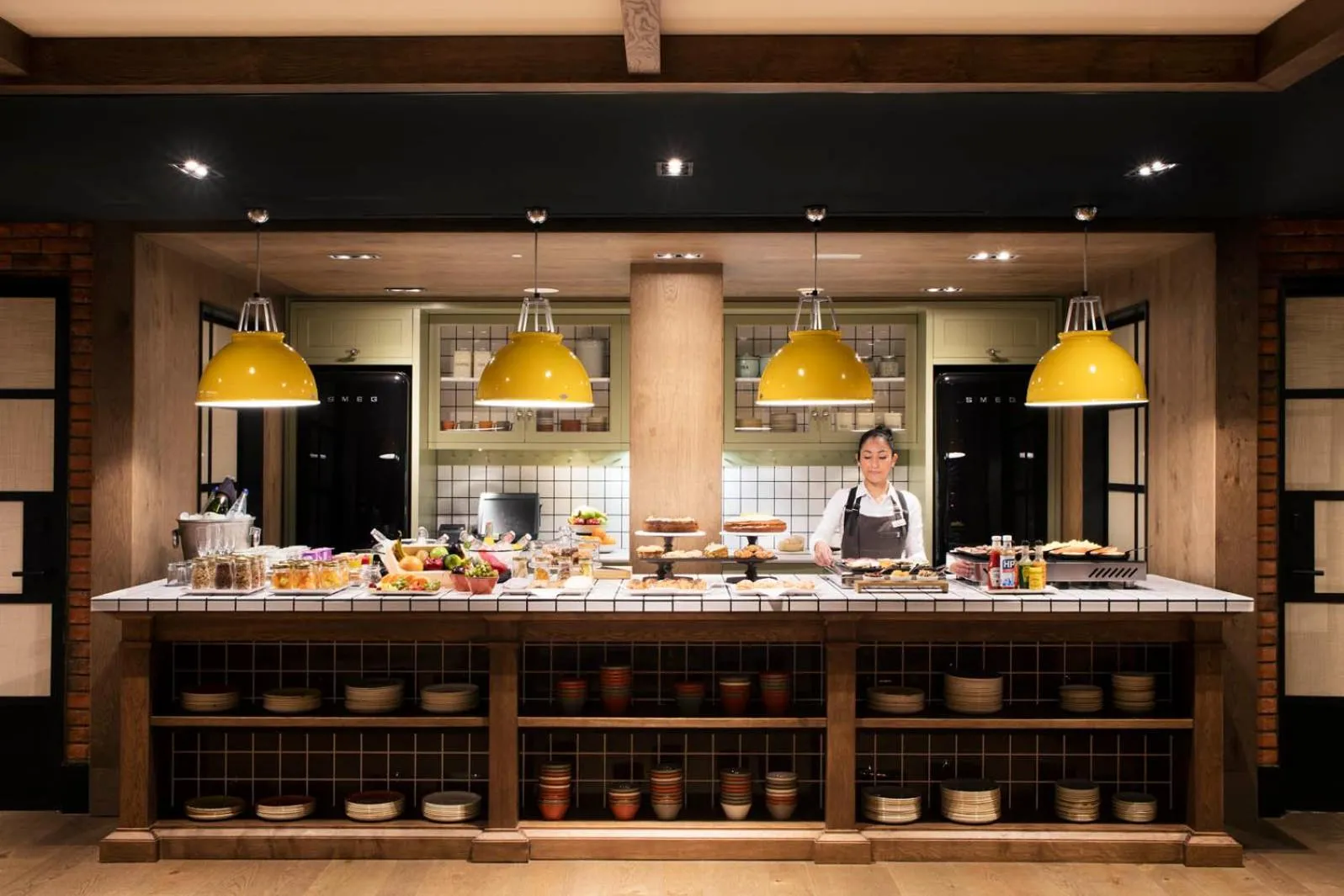 Restaurant/places to eat in The Corner Hotel